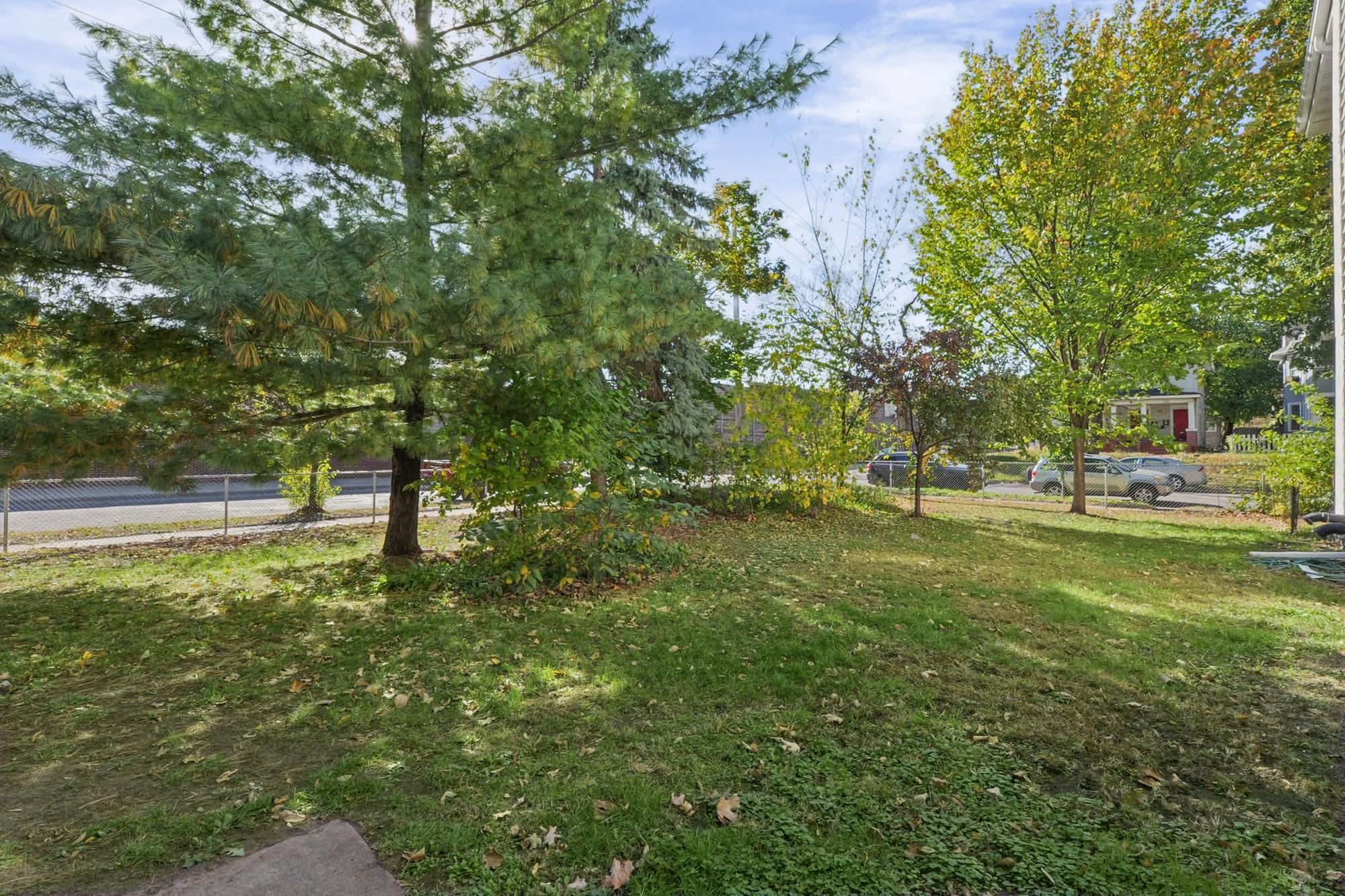 View of Residential Income at 2104 6th Street, Minneapolis MN 55411, Minneapolis (37 of 45) - Mike Wilen | Minnesota Team Real Estate