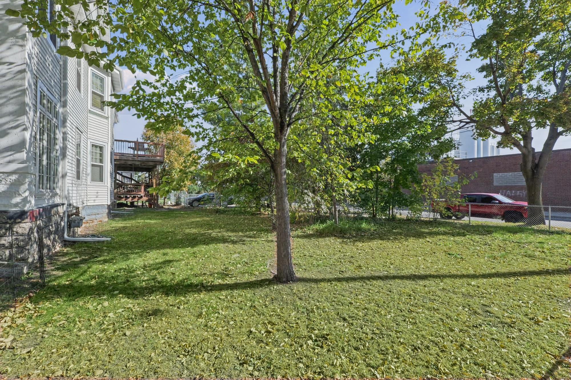 View of Residential Income at 2104 6th Street, Minneapolis MN 55411, Minneapolis (31 of 45) - Mike Wilen | Minnesota Team Real Estate