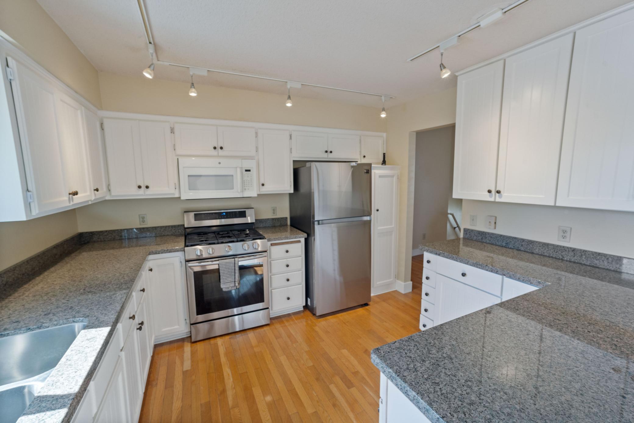 View of Residential at 526 Elaine Avenue, Shoreview MN 55126, Shoreview (5 of 37) - Mike Wilen | Minnesota Team Real Estate