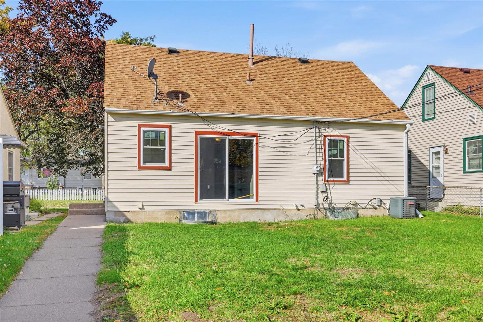View of Residential at 5206 Xerxes Avenue, Minneapolis MN 55430, Minneapolis (21 of 28) - Mike Wilen | Minnesota Team Real Estate