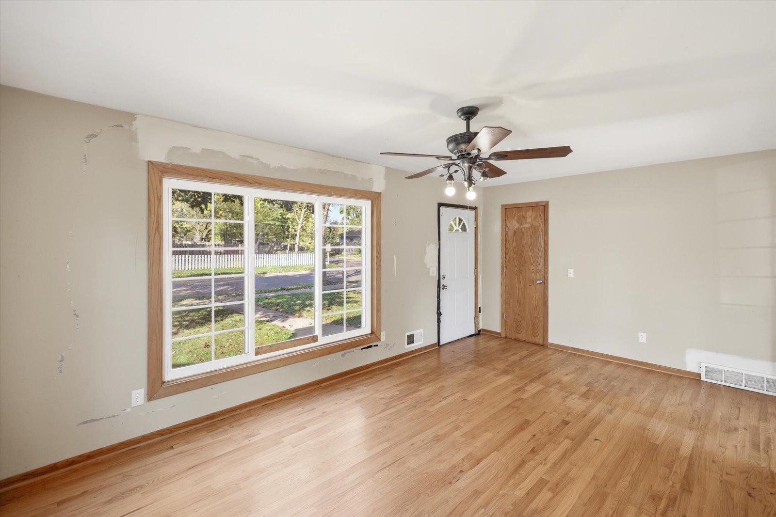 View of Residential at 5206 Xerxes Avenue, Minneapolis MN 55430, Minneapolis (3 of 28) - Mike Wilen | Minnesota Team Real Estate