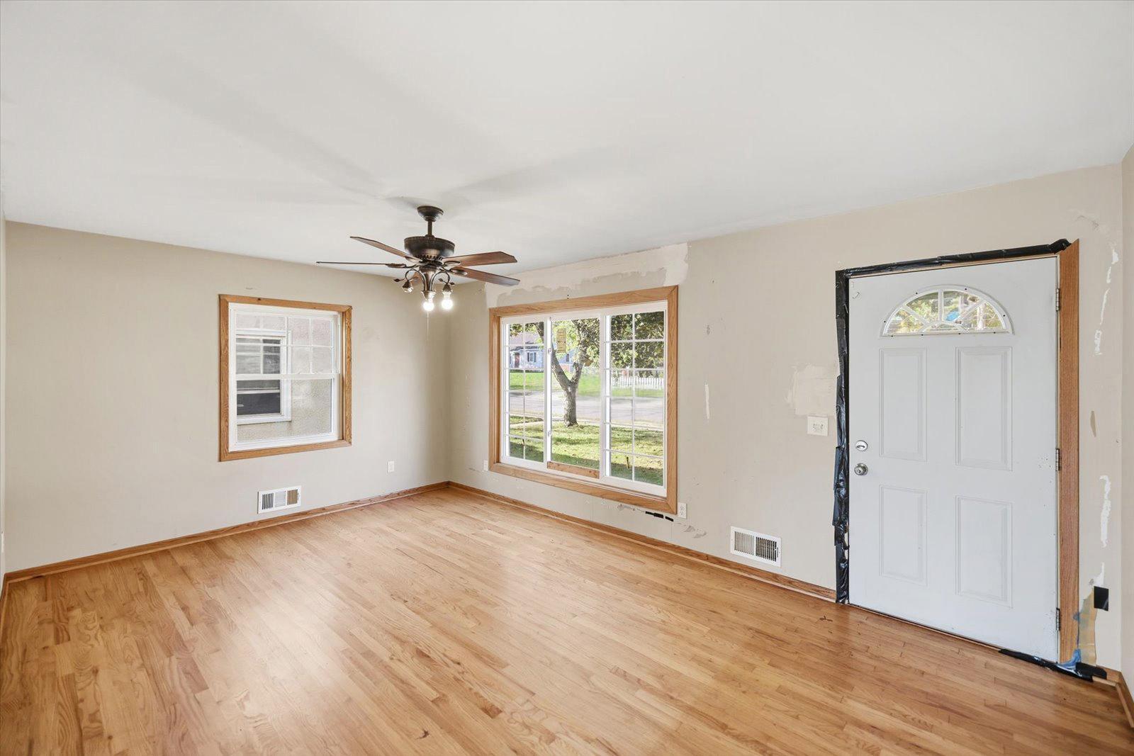 View of Residential at 5206 Xerxes Avenue, Minneapolis MN 55430, Minneapolis (2 of 28) - Mike Wilen | Minnesota Team Real Estate