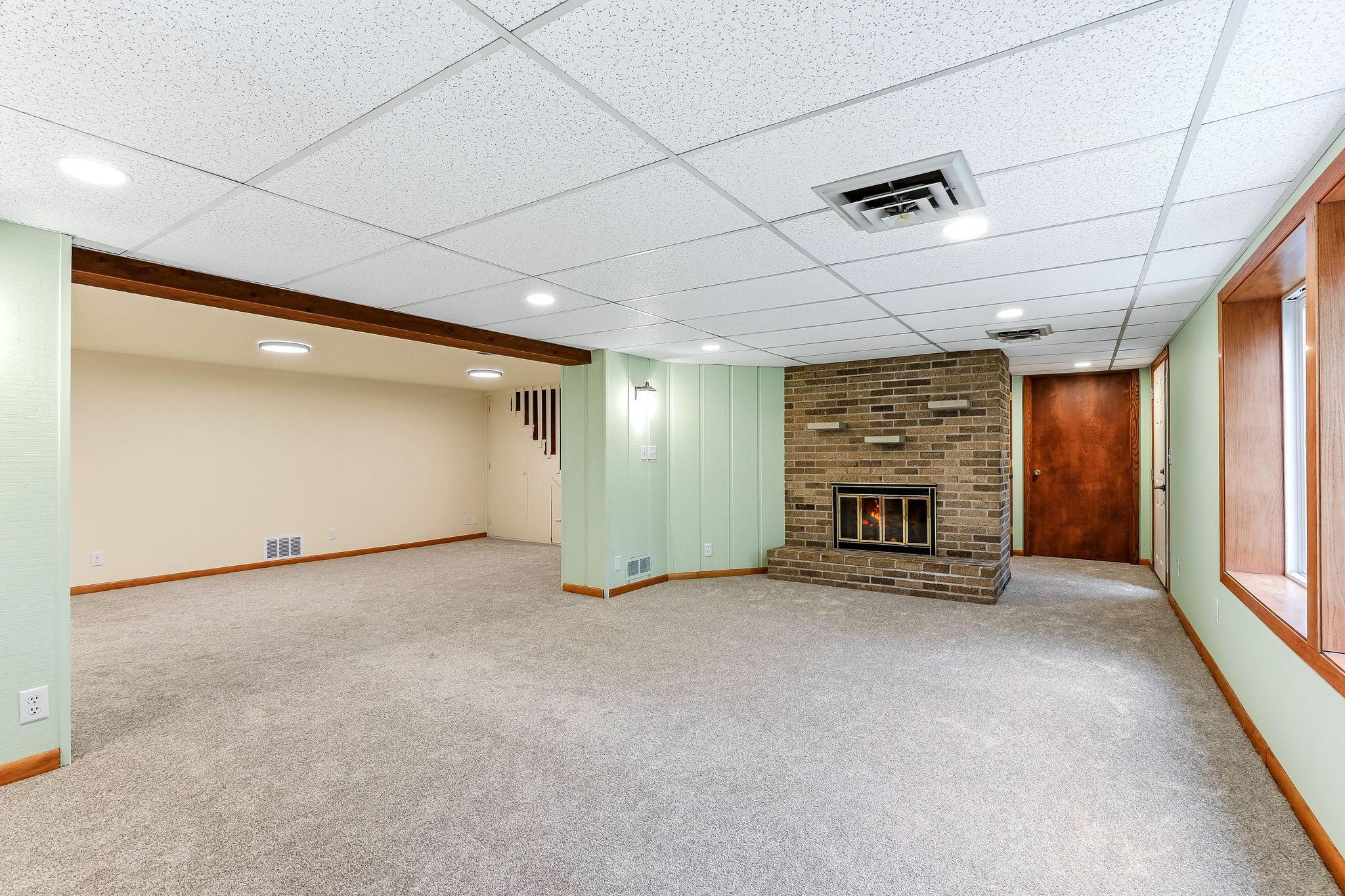 View of Residential at 1935 Flandrau Street, Maplewood MN 55109, Maplewood (27 of 43) - Mike Wilen | Minnesota Team Real Estate
