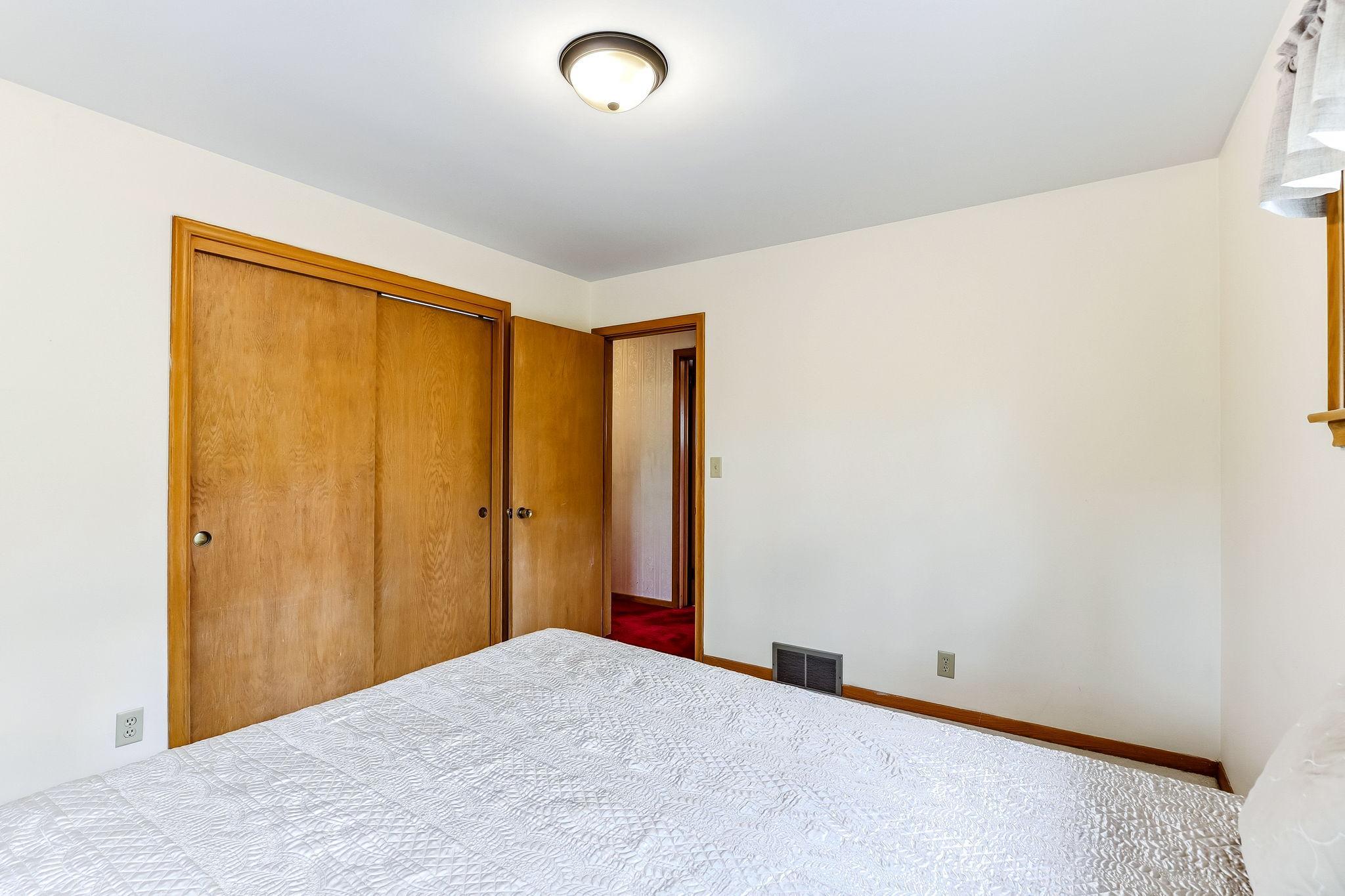 View of Residential at 1935 Flandrau Street, Maplewood MN 55109, Maplewood (17 of 43) - Mike Wilen | Minnesota Team Real Estate