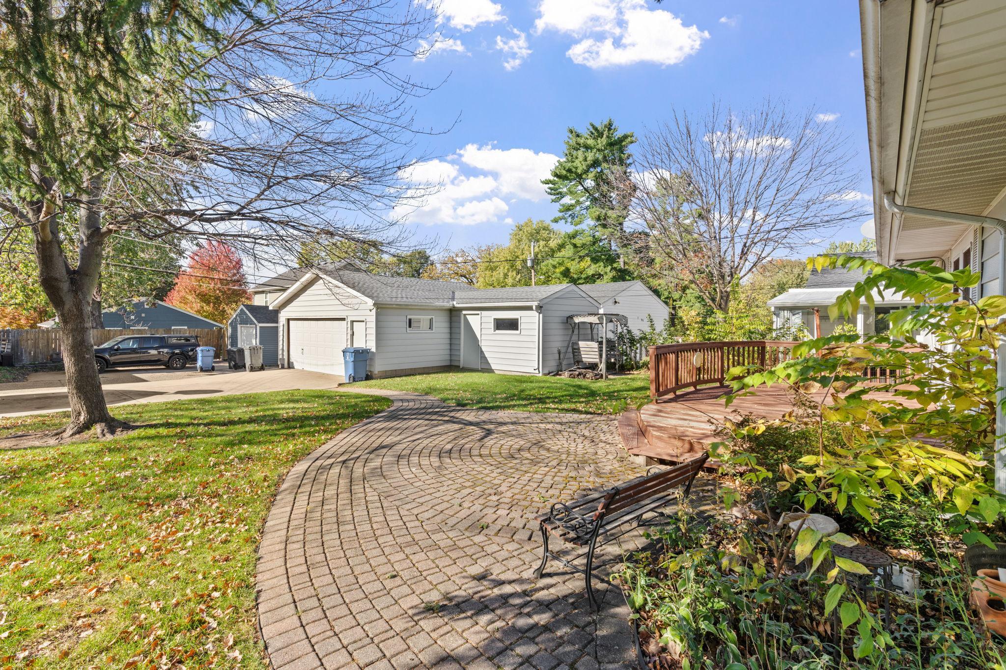 View of Residential at 5904 Queen Avenue, Minneapolis MN 55410, Minneapolis (24 of 30) - Mike Wilen | Minnesota Team Real Estate