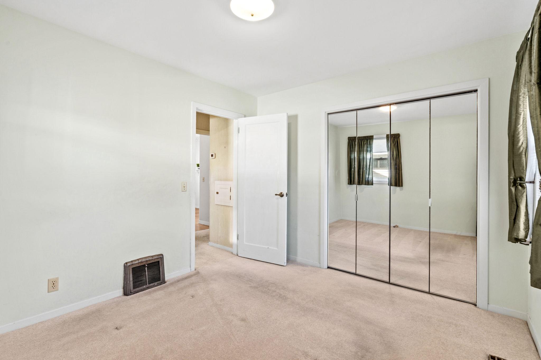 View of Residential at 5904 Queen Avenue, Minneapolis MN 55410, Minneapolis (10 of 30) - Mike Wilen | Minnesota Team Real Estate