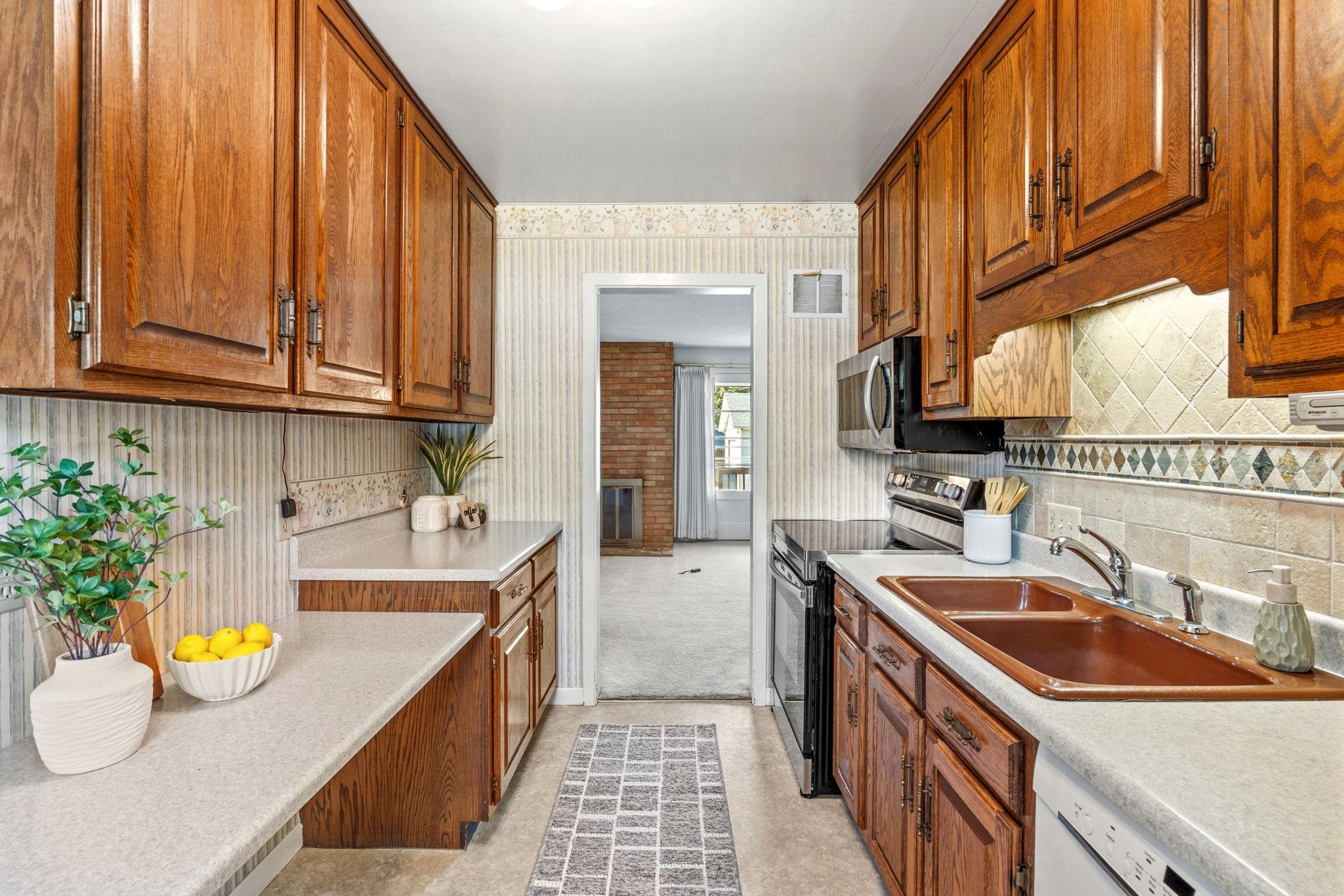 View of Residential at 5904 Queen Avenue, Minneapolis MN 55410, Minneapolis (5 of 30) - Mike Wilen | Minnesota Team Real Estate
