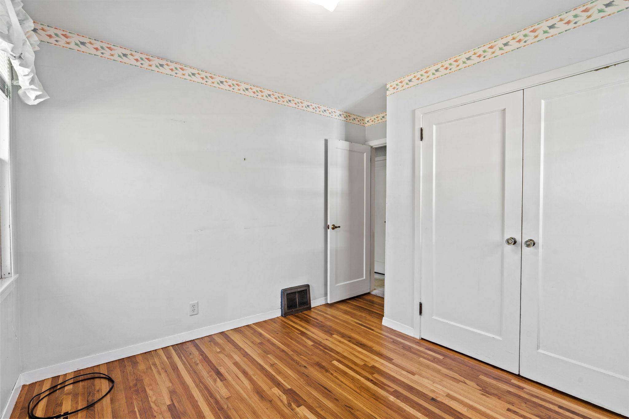 View of Residential at 5904 Queen Avenue, Minneapolis MN 55410, Minneapolis (12 of 30) - Mike Wilen | Minnesota Team Real Estate