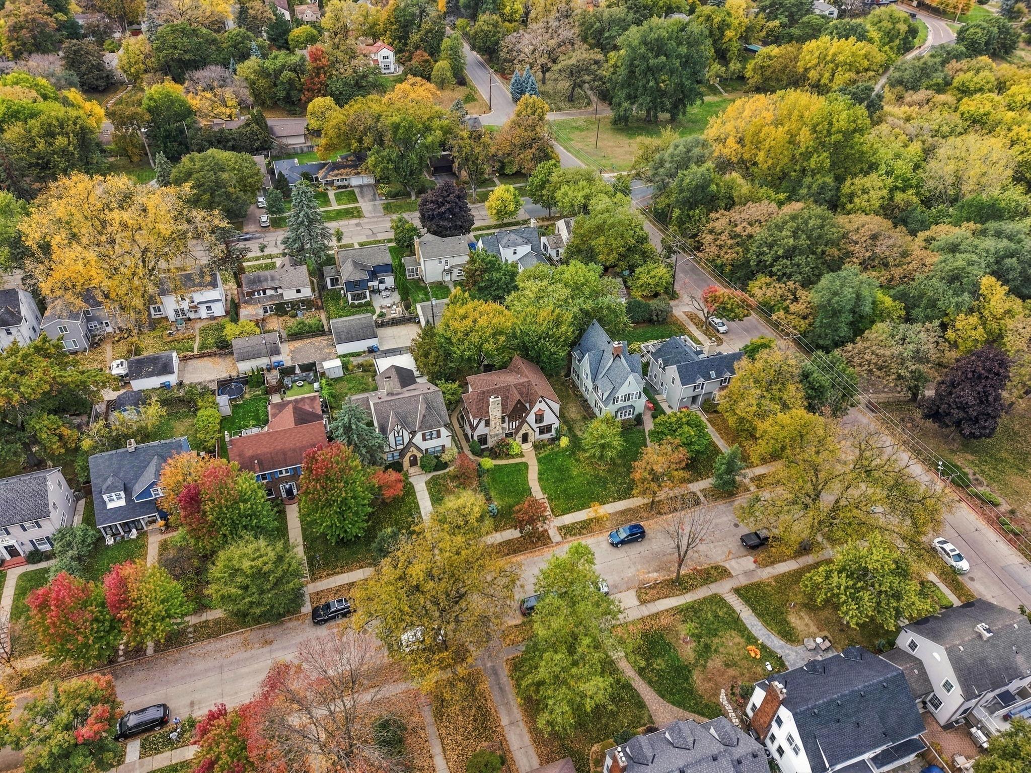 View of Residential at 2708 Ewing Avenue, Minneapolis MN 55416, Minneapolis (102 of 112) - Mike Wilen | Minnesota Team Real Estate
