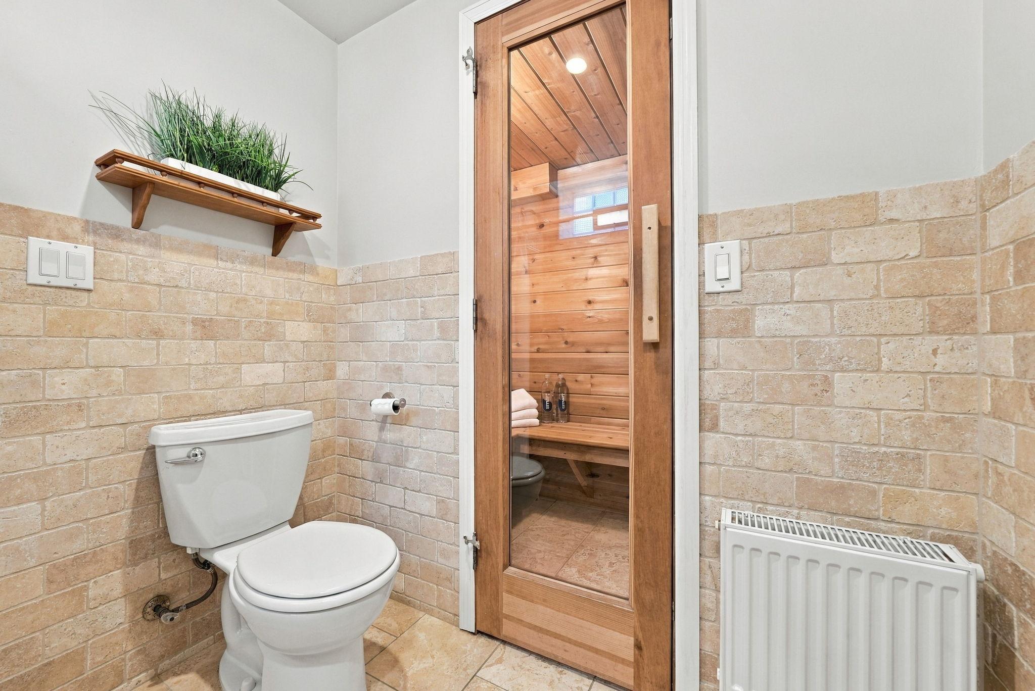 View of Residential at 2708 Ewing Avenue, Minneapolis MN 55416, Minneapolis (43 of 112) - Mike Wilen | Minnesota Team Real Estate