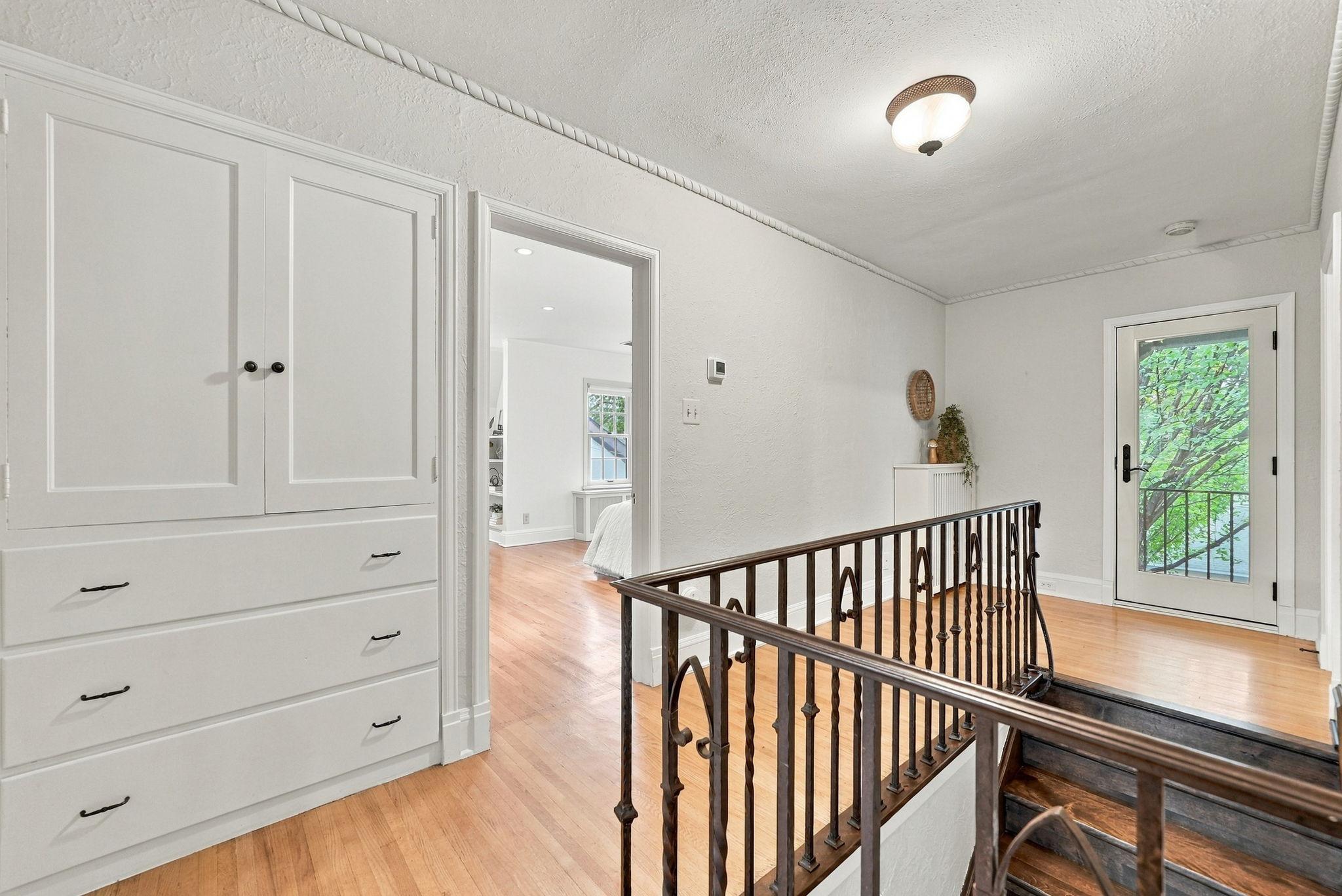 View of Residential at 2708 Ewing Avenue, Minneapolis MN 55416, Minneapolis (33 of 112) - Mike Wilen | Minnesota Team Real Estate