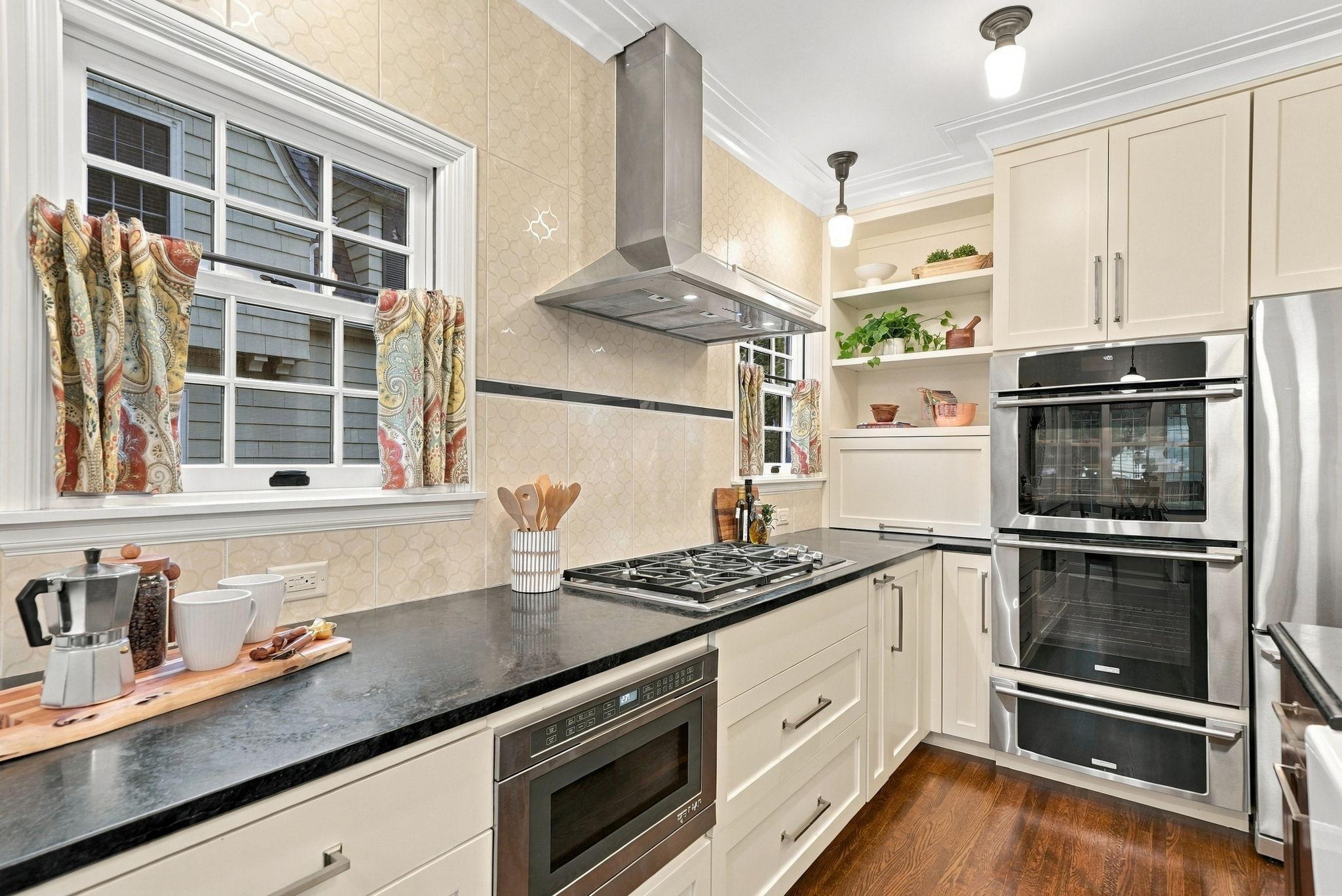 View of Residential at 2708 Ewing Avenue, Minneapolis MN 55416, Minneapolis (52 of 112) - Mike Wilen | Minnesota Team Real Estate