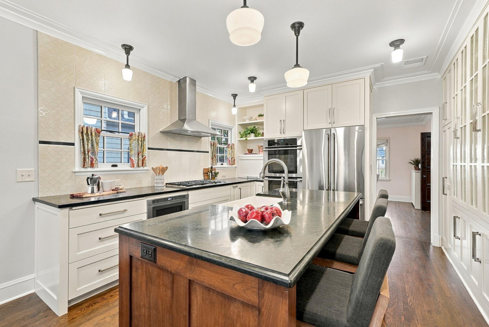 View of Residential at 2708 Ewing Avenue, Minneapolis MN 55416, Minneapolis (8 of 112) - Mike Wilen | Minnesota Team Real Estate