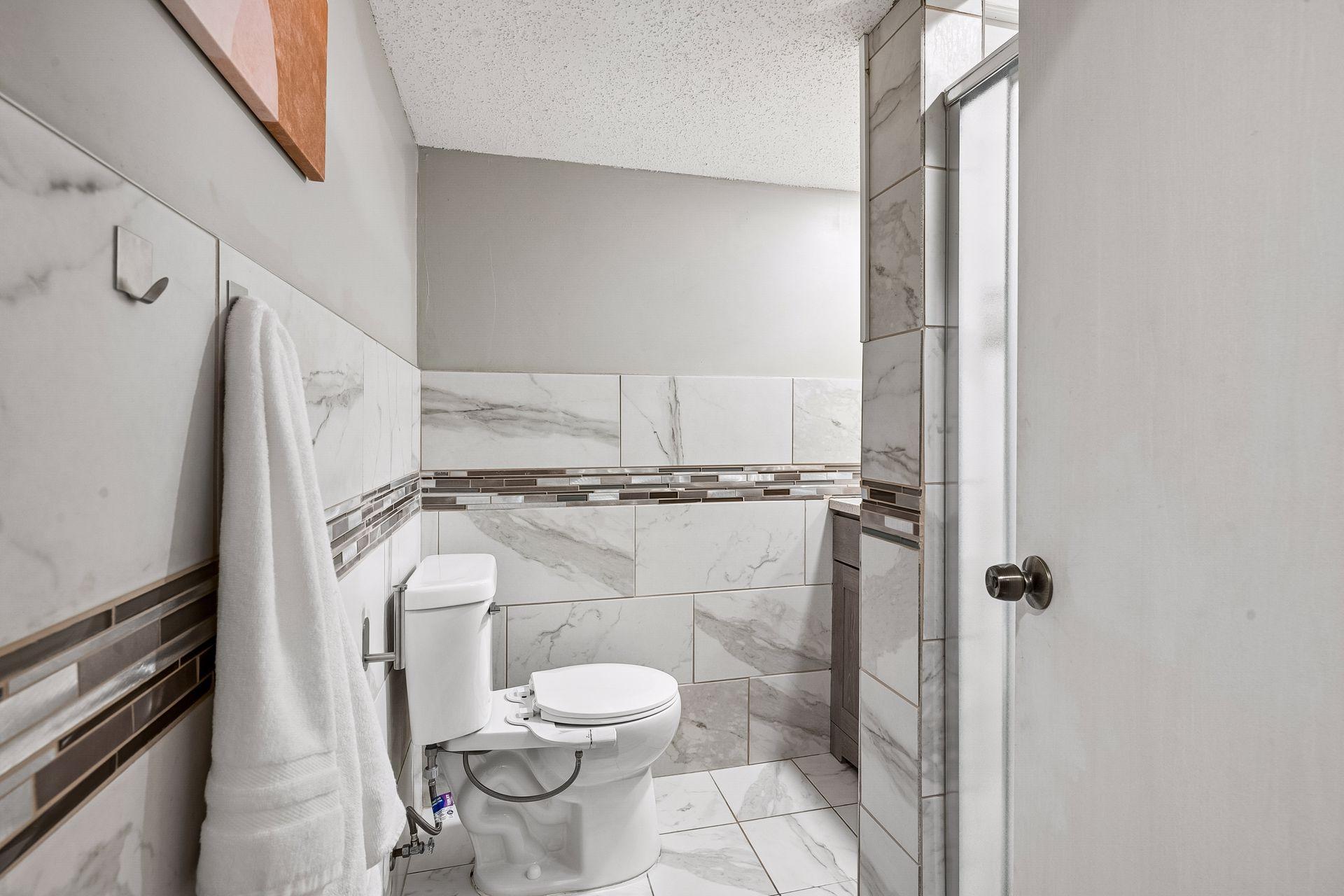 View of Residential at 234 8th Street, Minneapolis MN 55414, Minneapolis (18 of 30) - Mike Wilen | Minnesota Team Real Estate