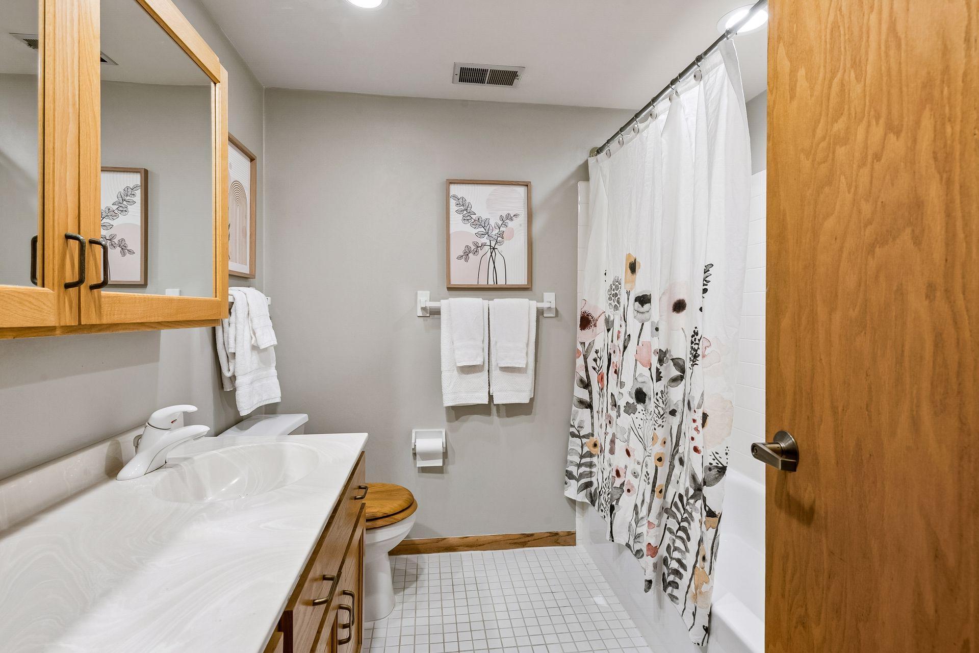 View of Residential at 234 8th Street, Minneapolis MN 55414, Minneapolis (15 of 30) - Mike Wilen | Minnesota Team Real Estate
