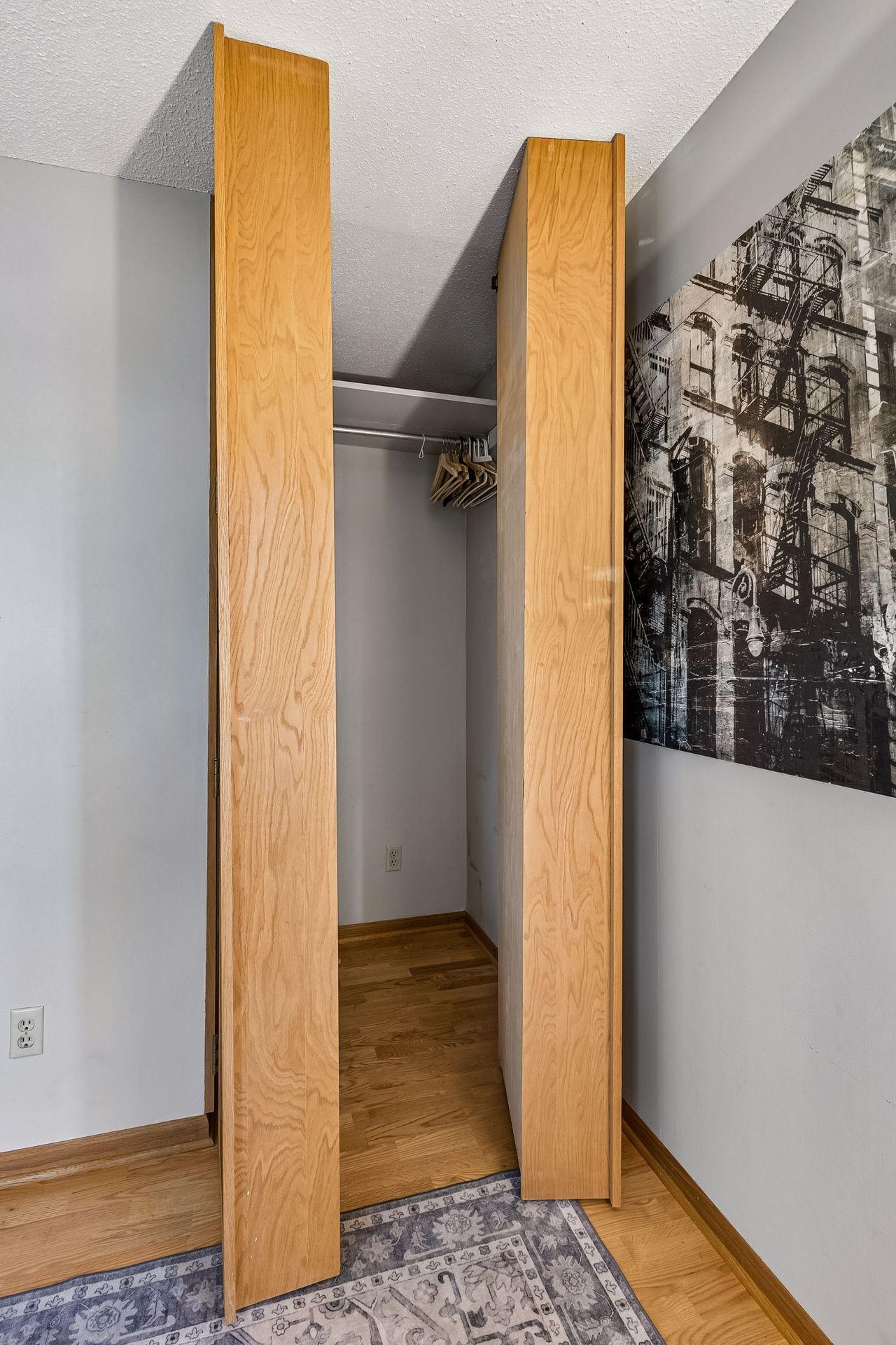 View of Residential at 234 8th Street, Minneapolis MN 55414, Minneapolis (13 of 30) - Mike Wilen | Minnesota Team Real Estate