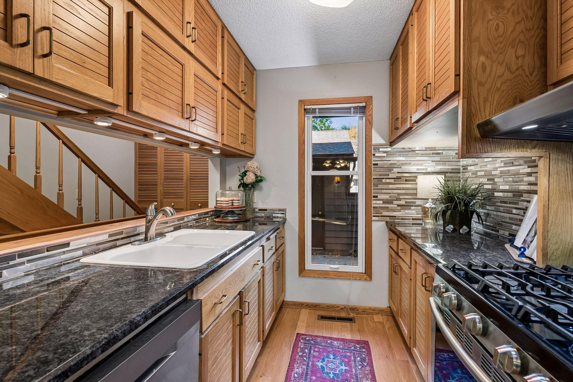 View of Residential at 234 8th Street, Minneapolis MN 55414, Minneapolis (5 of 30) - Mike Wilen | Minnesota Team Real Estate