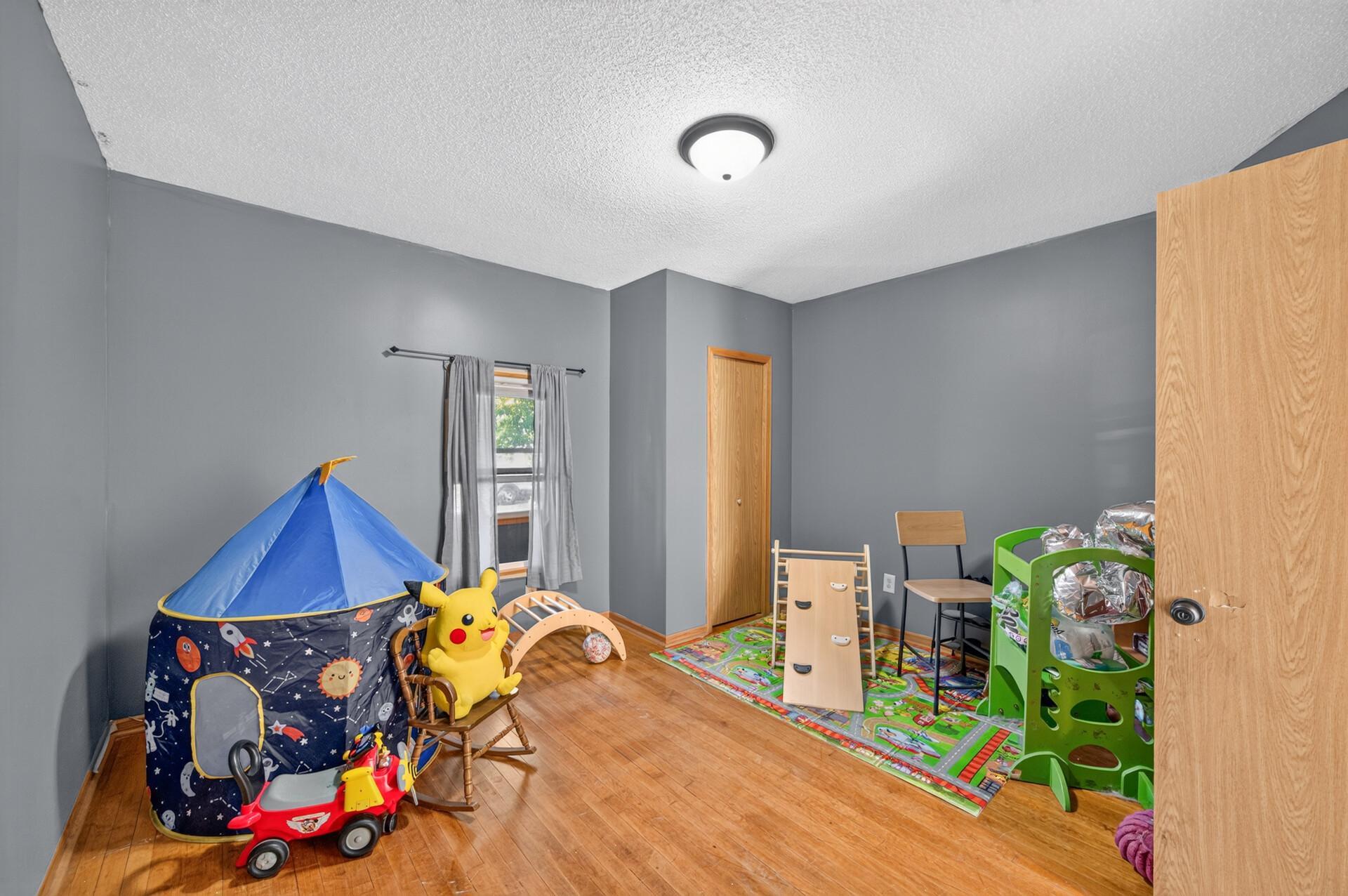 View of Residential at 2939 30th Avenue, Minneapolis MN 55406, Minneapolis (14 of 33) - Mike Wilen | Minnesota Team Real Estate