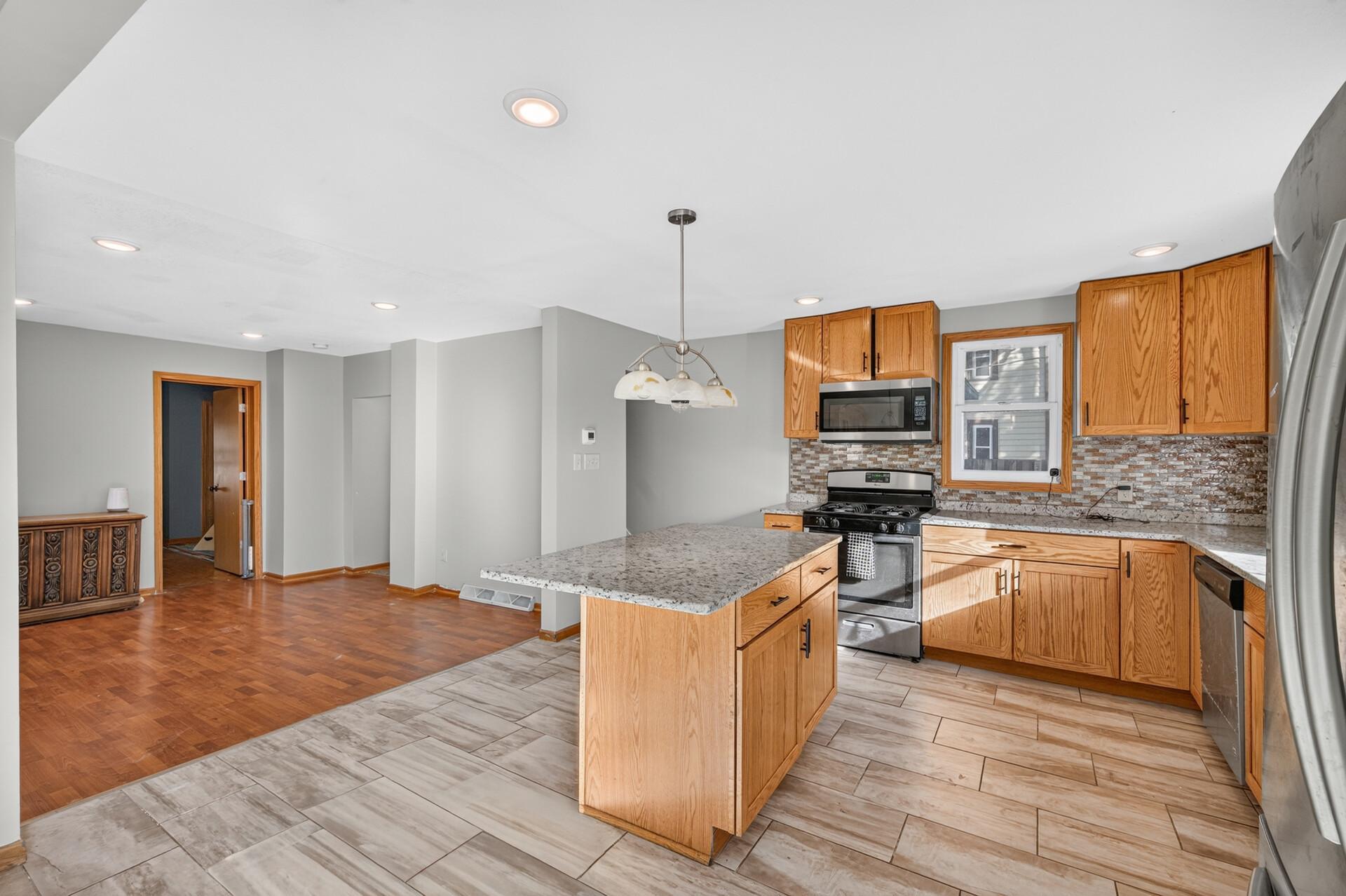 View of Residential at 2939 30th Avenue, Minneapolis MN 55406, Minneapolis (10 of 33) - Mike Wilen | Minnesota Team Real Estate