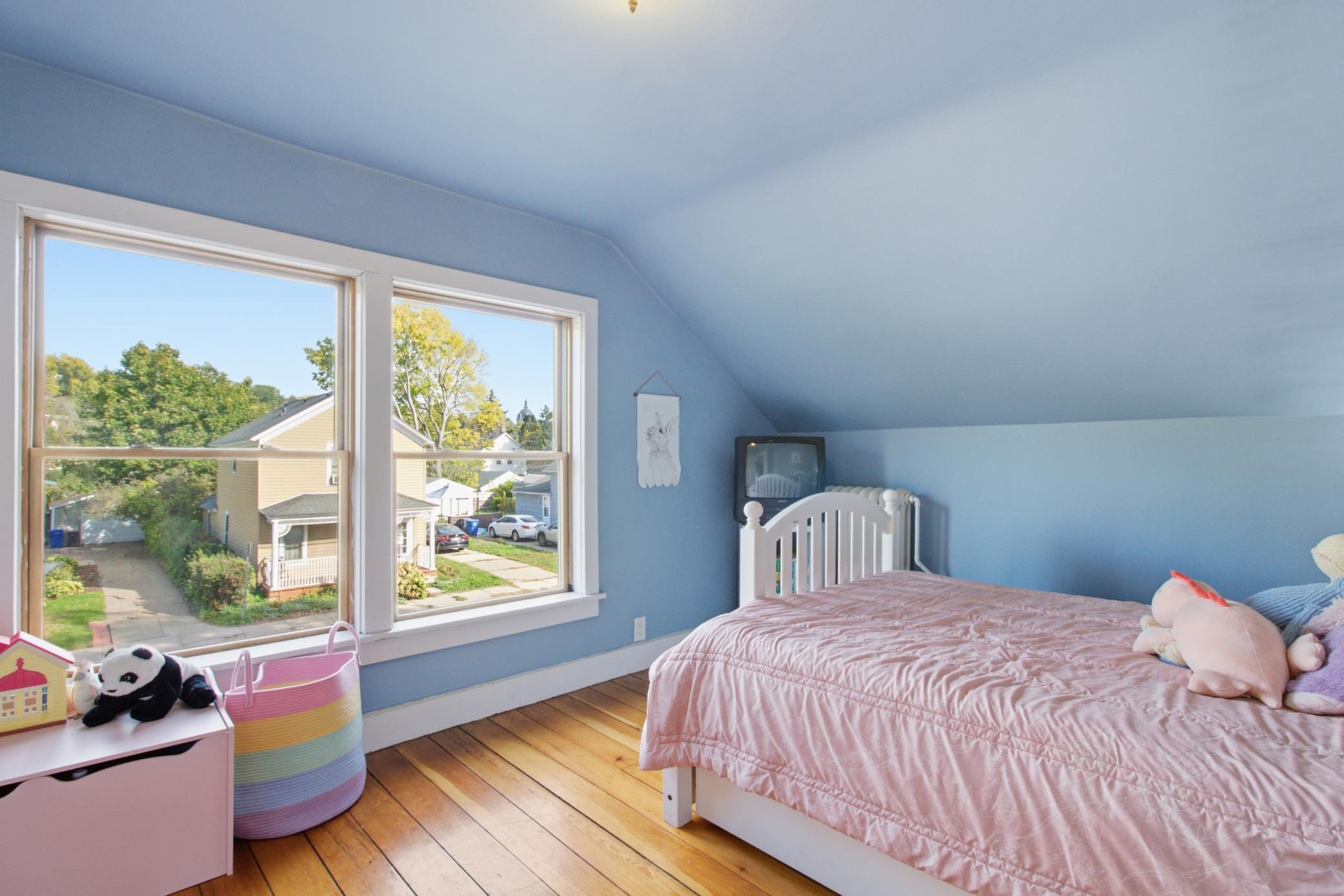 View of Residential at 414 Banfil Street, Saint Paul MN 55102, Saint Paul (18 of 25) - Mike Wilen | Minnesota Team Real Estate