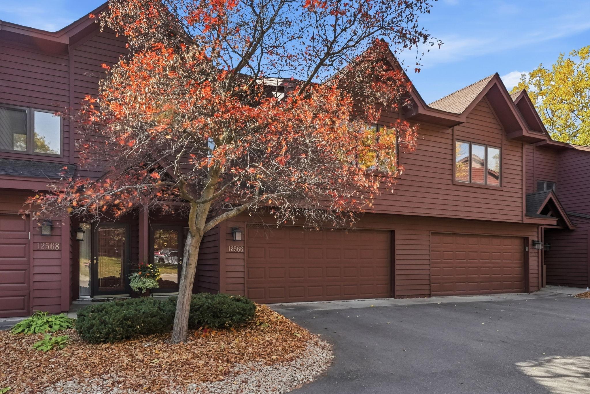 View of Residential at 12566 Parkwood Drive, Burnsville MN 55337, Burnsville (31 of 34) - Mike Wilen | Minnesota Team Real Estate