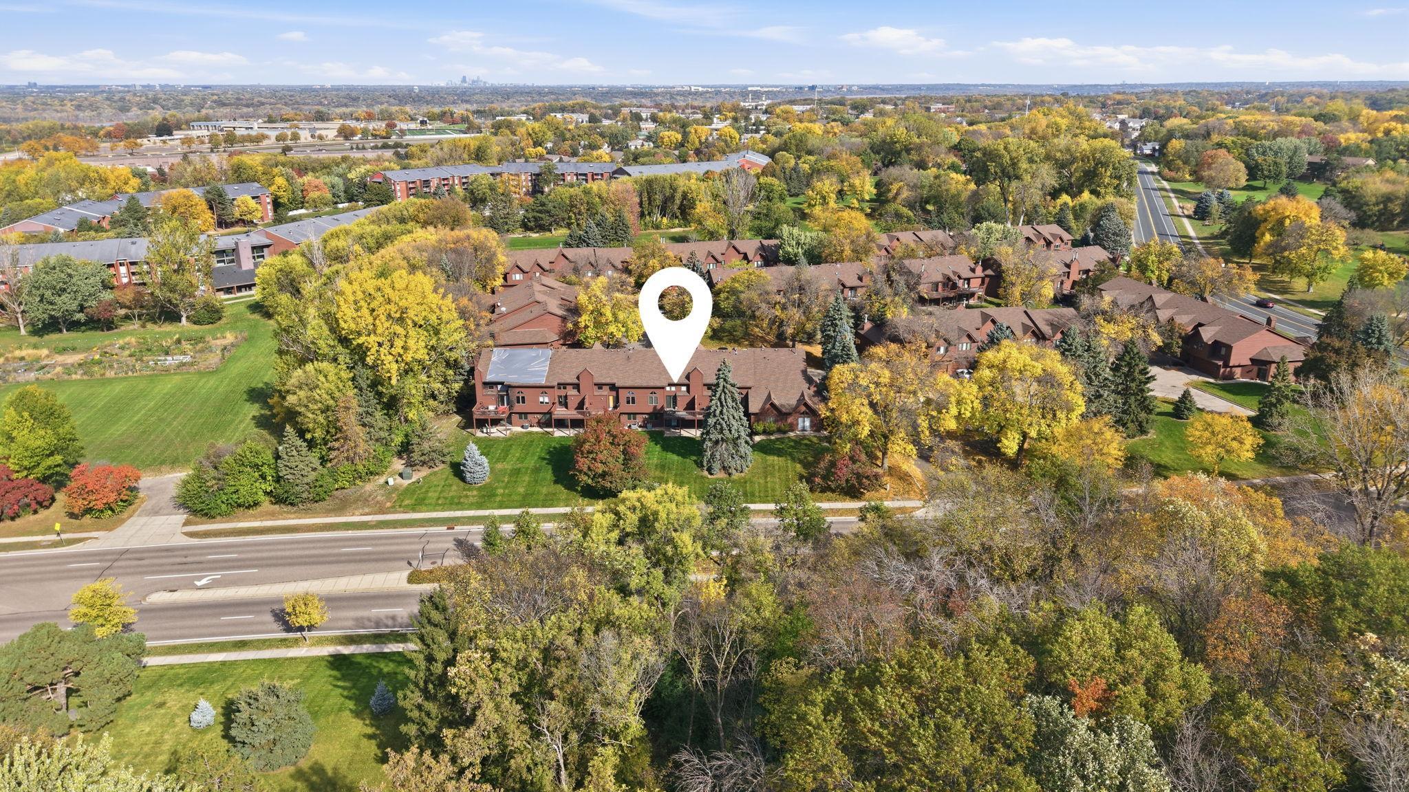 View of Residential at 12566 Parkwood Drive, Burnsville MN 55337, Burnsville (33 of 34) - Mike Wilen | Minnesota Team Real Estate