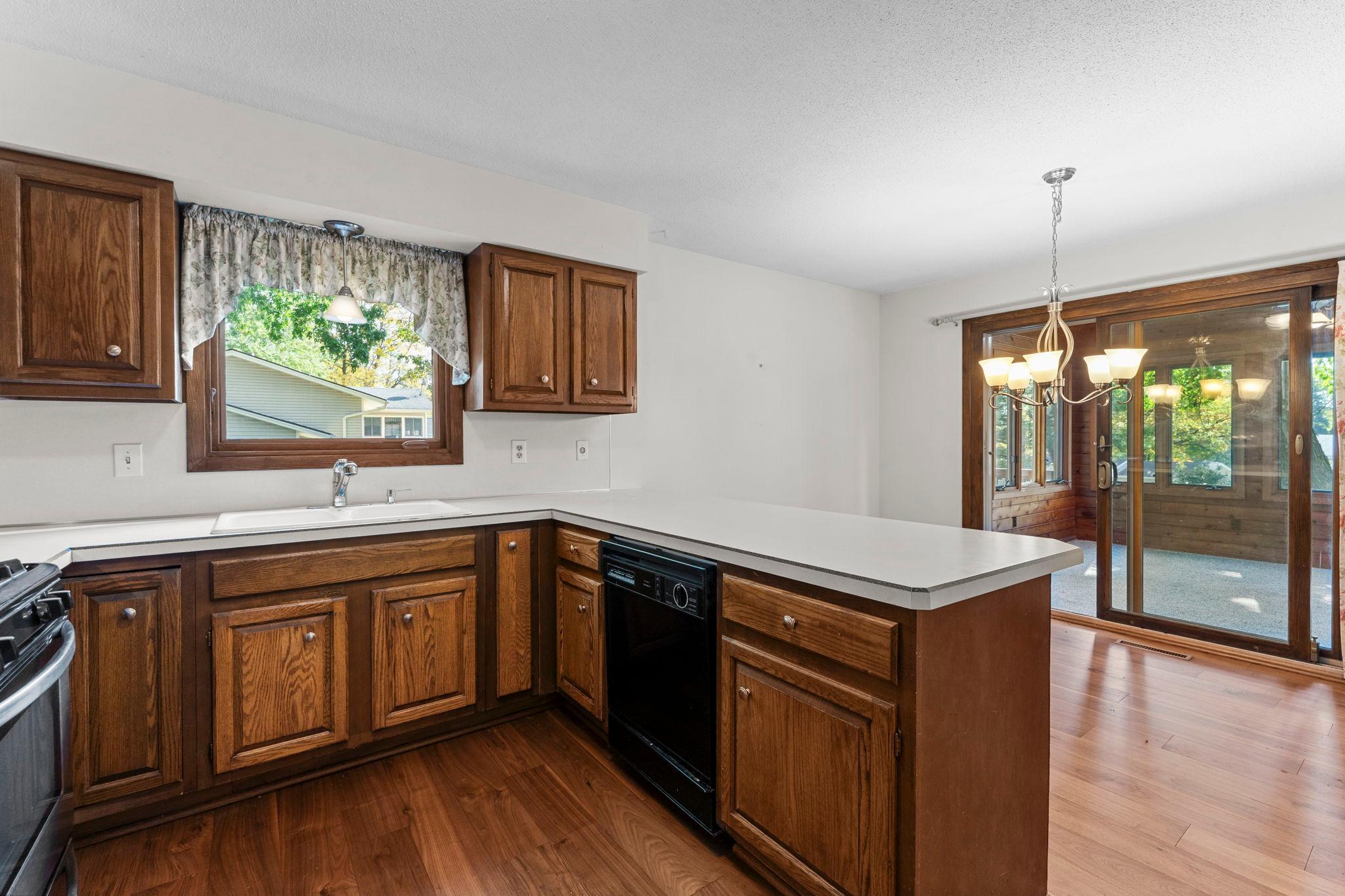View of Residential at 8365 Heather Avenue, Eden Prairie MN 55347, Eden Prairie (12 of 64) - Mike Wilen | Minnesota Team Real Estate