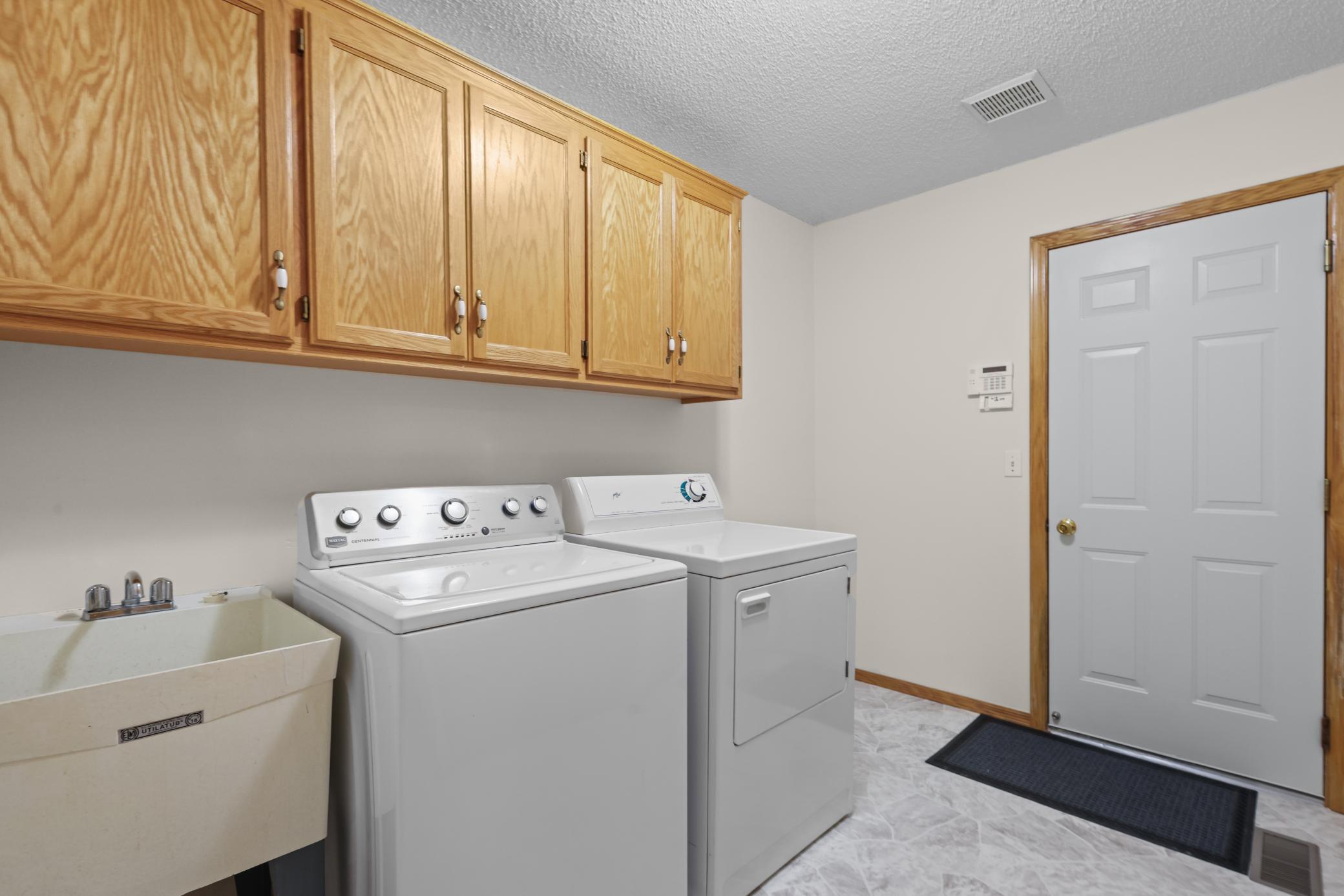 View of Residential at 11027 Lincoln Court, Blaine MN 55434, Blaine (25 of 27) - Mike Wilen | Minnesota Team Real Estate