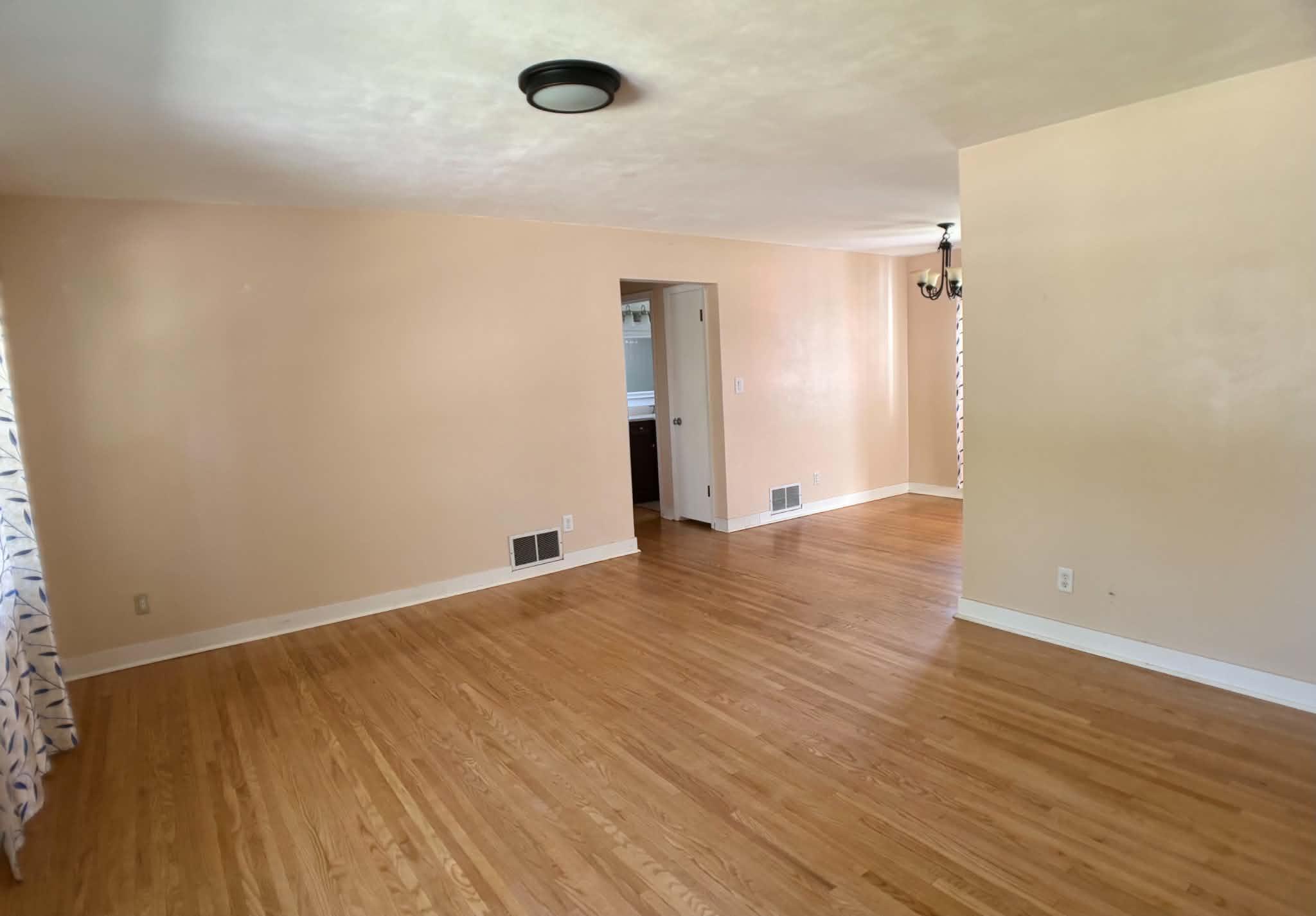 View of Residential at 2819 Farrington Street, Roseville MN 55113, Roseville (8 of 27) - Mike Wilen | Minnesota Team Real Estate