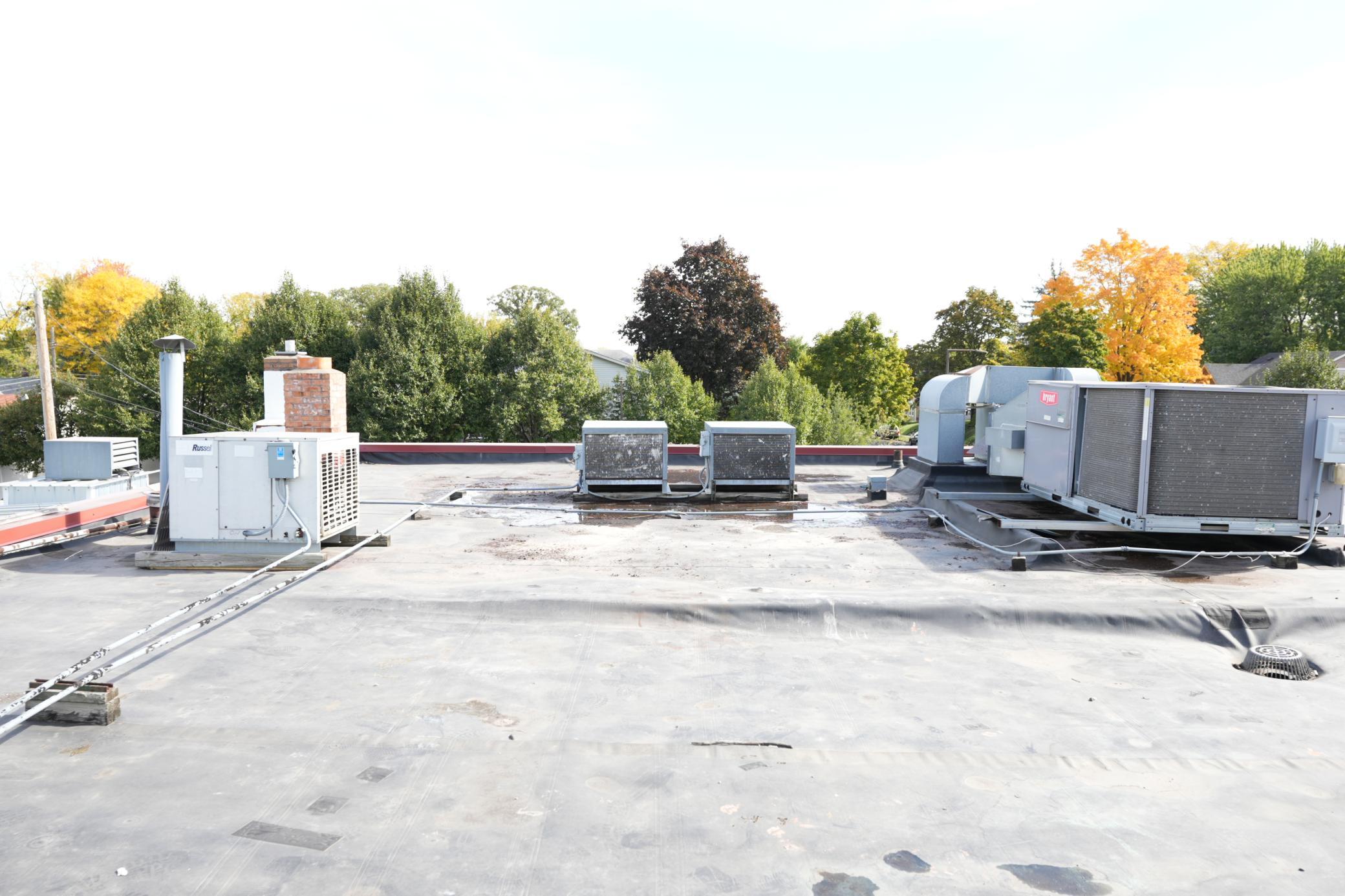 View of Commercial Sale at 842 White Bear Avenue, Saint Paul MN 55106, Saint Paul (23 of 27) - Mike Wilen | Minnesota Team Real Estate