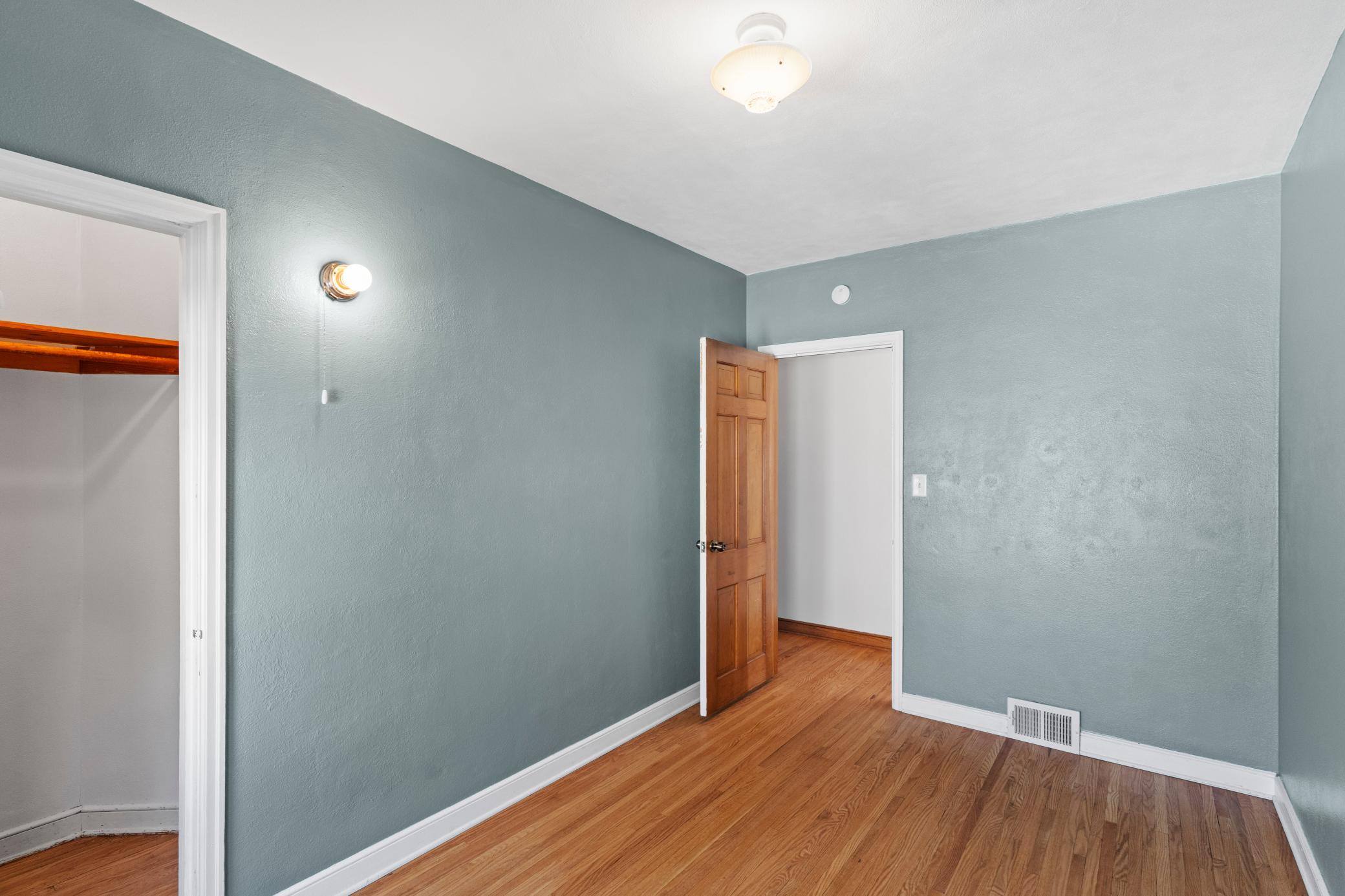 View of Residential at 1112 Seminole Avenue, West Saint Paul MN 55118, West Saint Paul (15 of 67) - Mike Wilen | Minnesota Team Real Estate