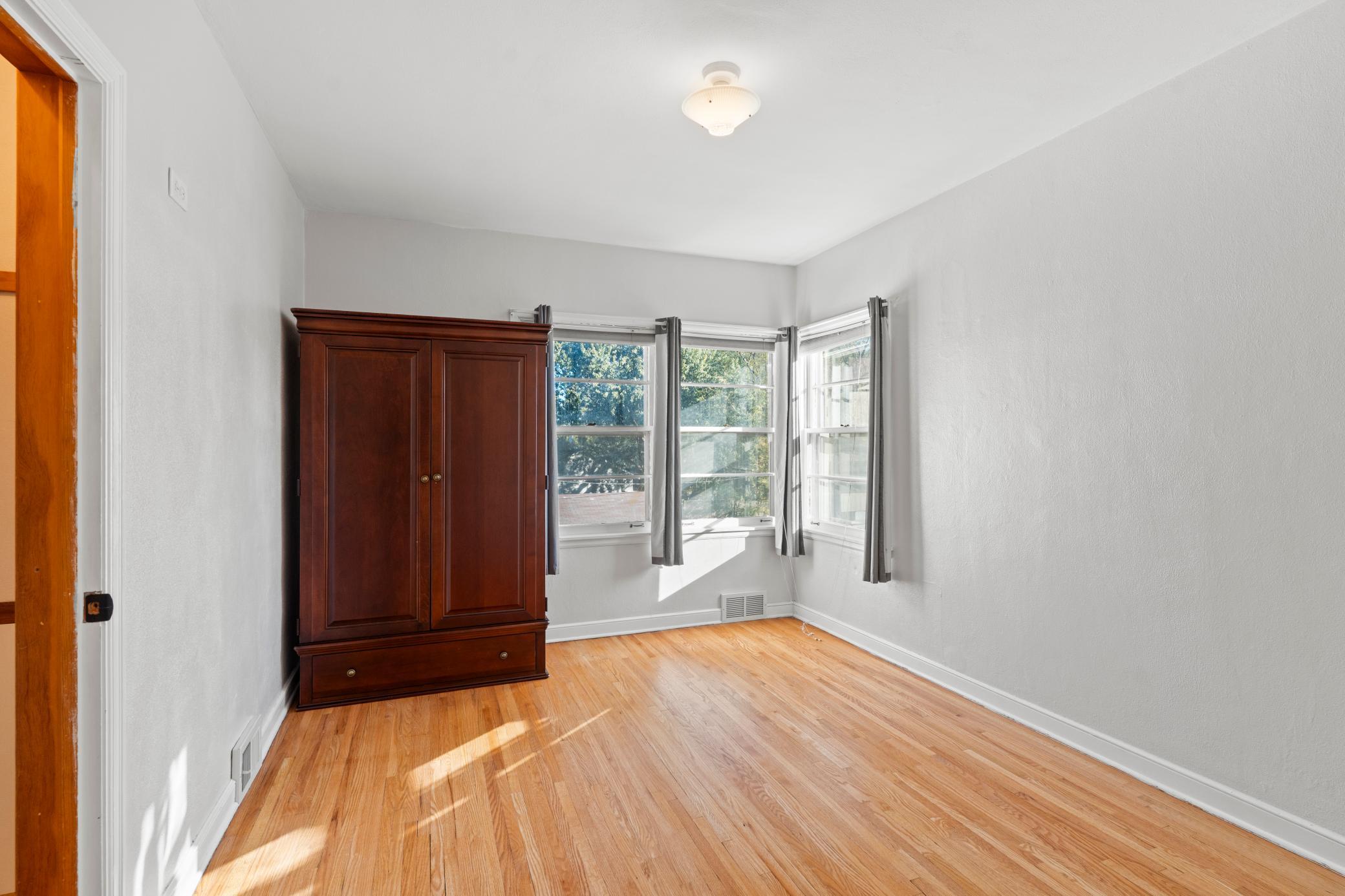 View of Residential at 1112 Seminole Avenue, West Saint Paul MN 55118, West Saint Paul (25 of 67) - Mike Wilen | Minnesota Team Real Estate