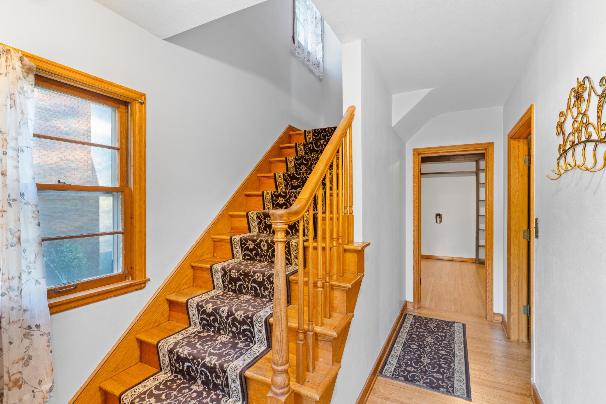 View of Residential at 1112 Seminole Avenue, West Saint Paul MN 55118, West Saint Paul (8 of 67) - Mike Wilen | Minnesota Team Real Estate