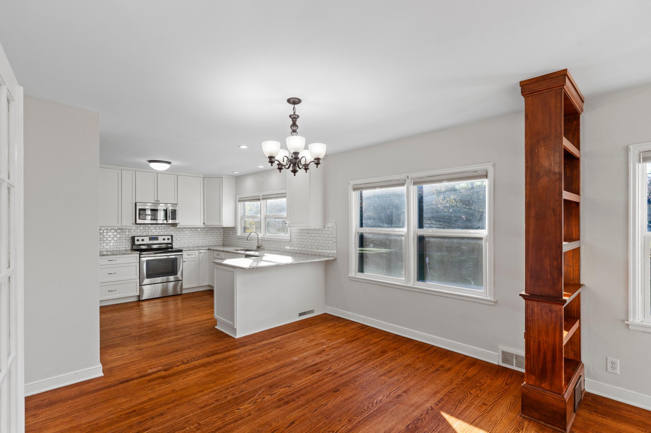 View of Residential at 1112 Seminole Avenue, West Saint Paul MN 55118, West Saint Paul (33 of 67) - Mike Wilen | Minnesota Team Real Estate