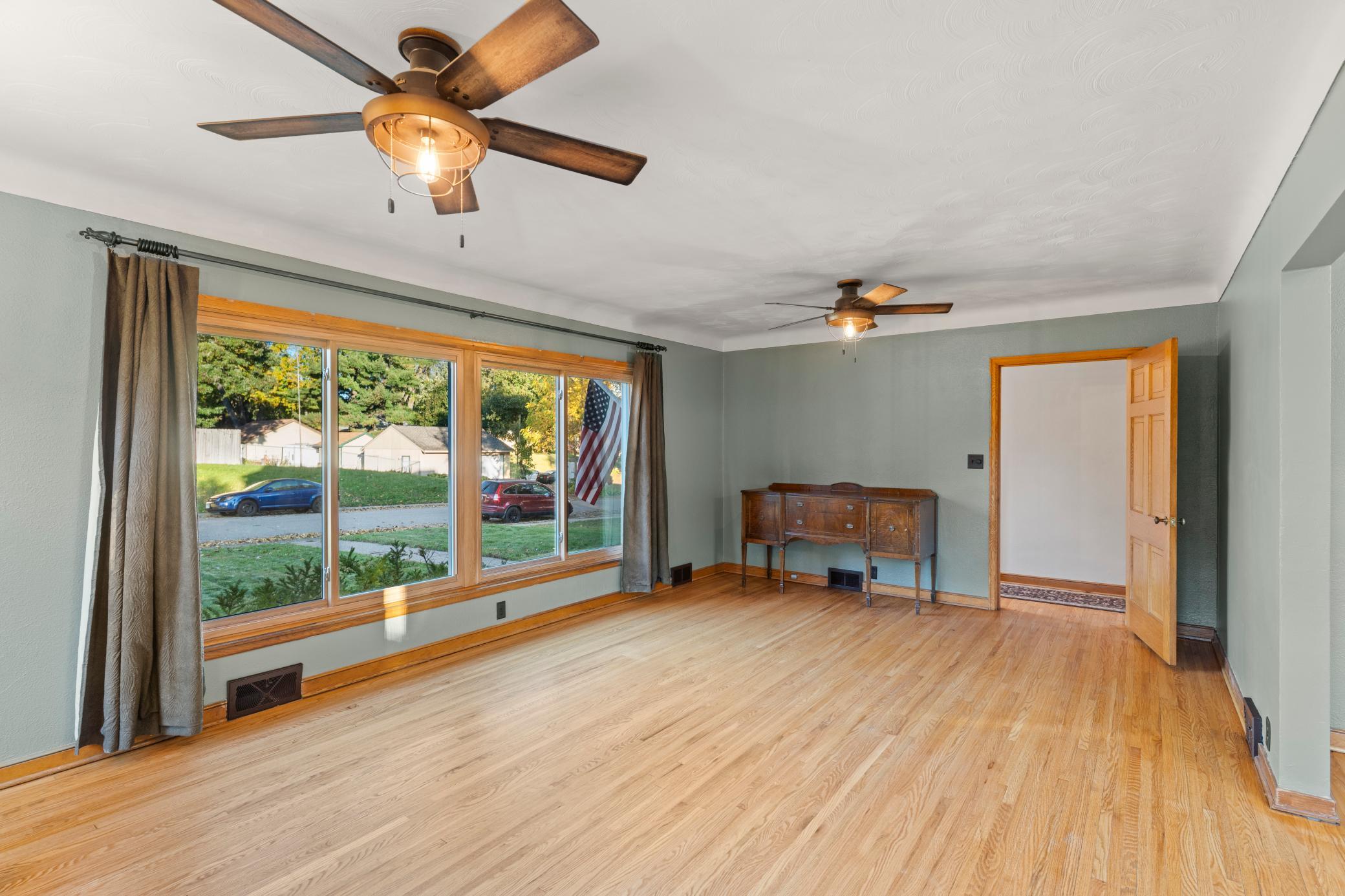 View of Residential at 1112 Seminole Avenue, West Saint Paul MN 55118, West Saint Paul (36 of 67) - Mike Wilen | Minnesota Team Real Estate