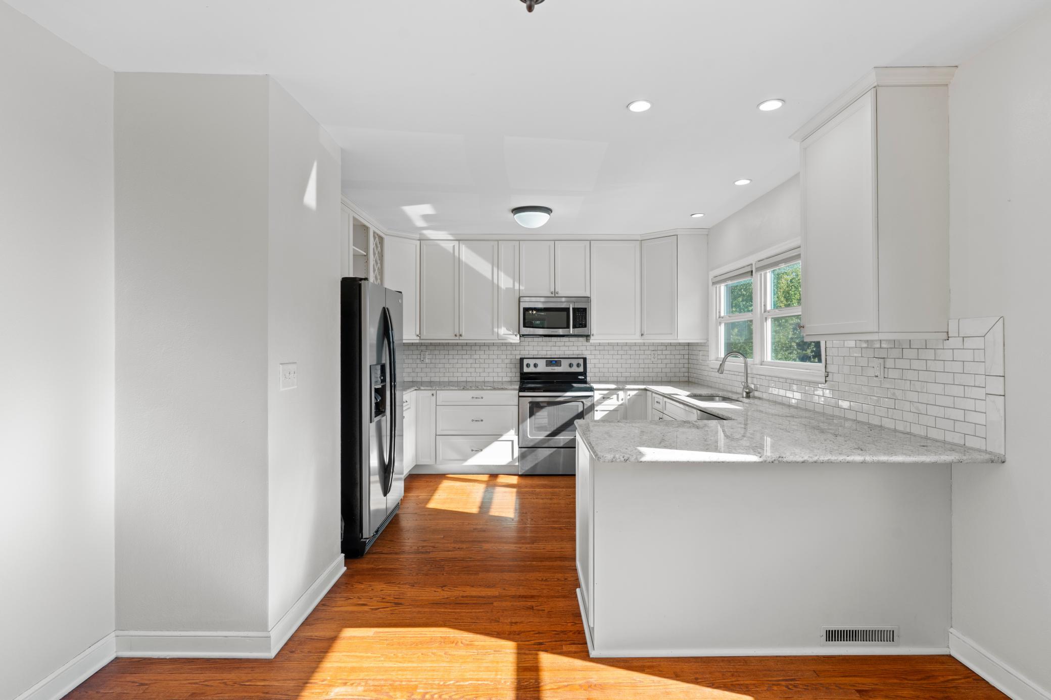 View of Residential at 1112 Seminole Avenue, West Saint Paul MN 55118, West Saint Paul (46 of 67) - Mike Wilen | Minnesota Team Real Estate