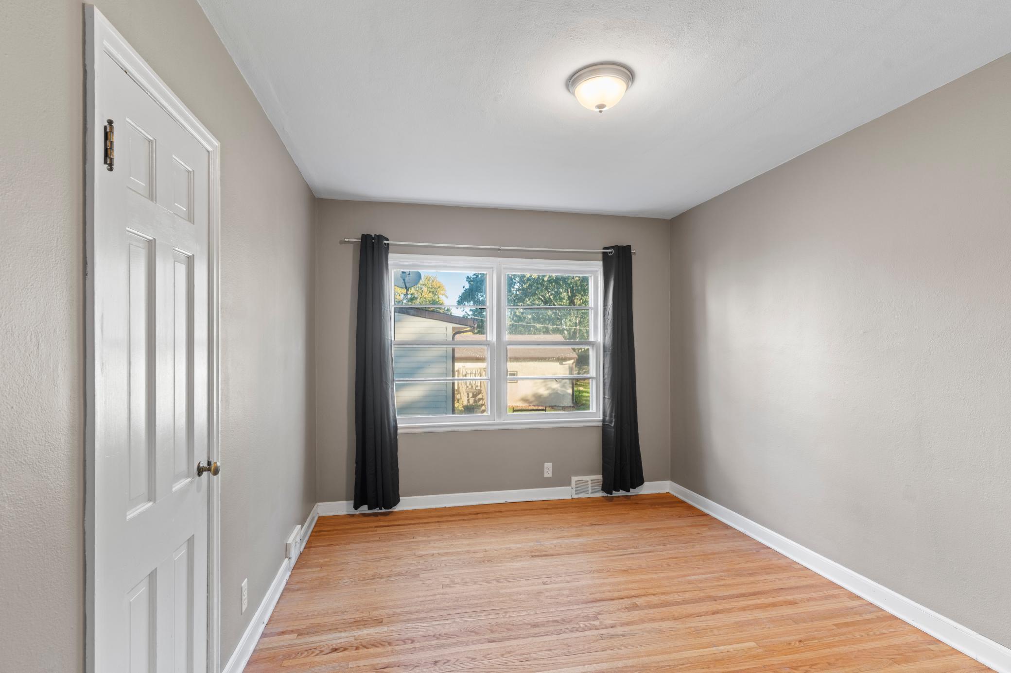 View of Residential at 1112 Seminole Avenue, West Saint Paul MN 55118, West Saint Paul (65 of 67) - Mike Wilen | Minnesota Team Real Estate