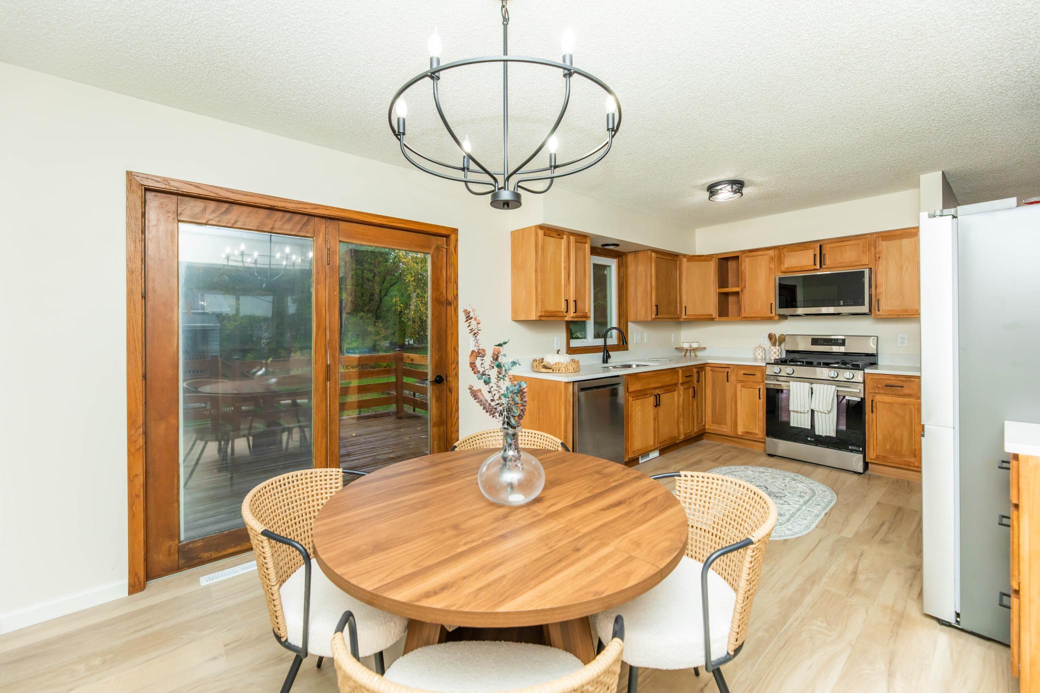 View of Residential at 6908 64th Avenue, Brooklyn Park MN 55428, Brooklyn Park (5 of 25) - Mike Wilen | Minnesota Team Real Estate
