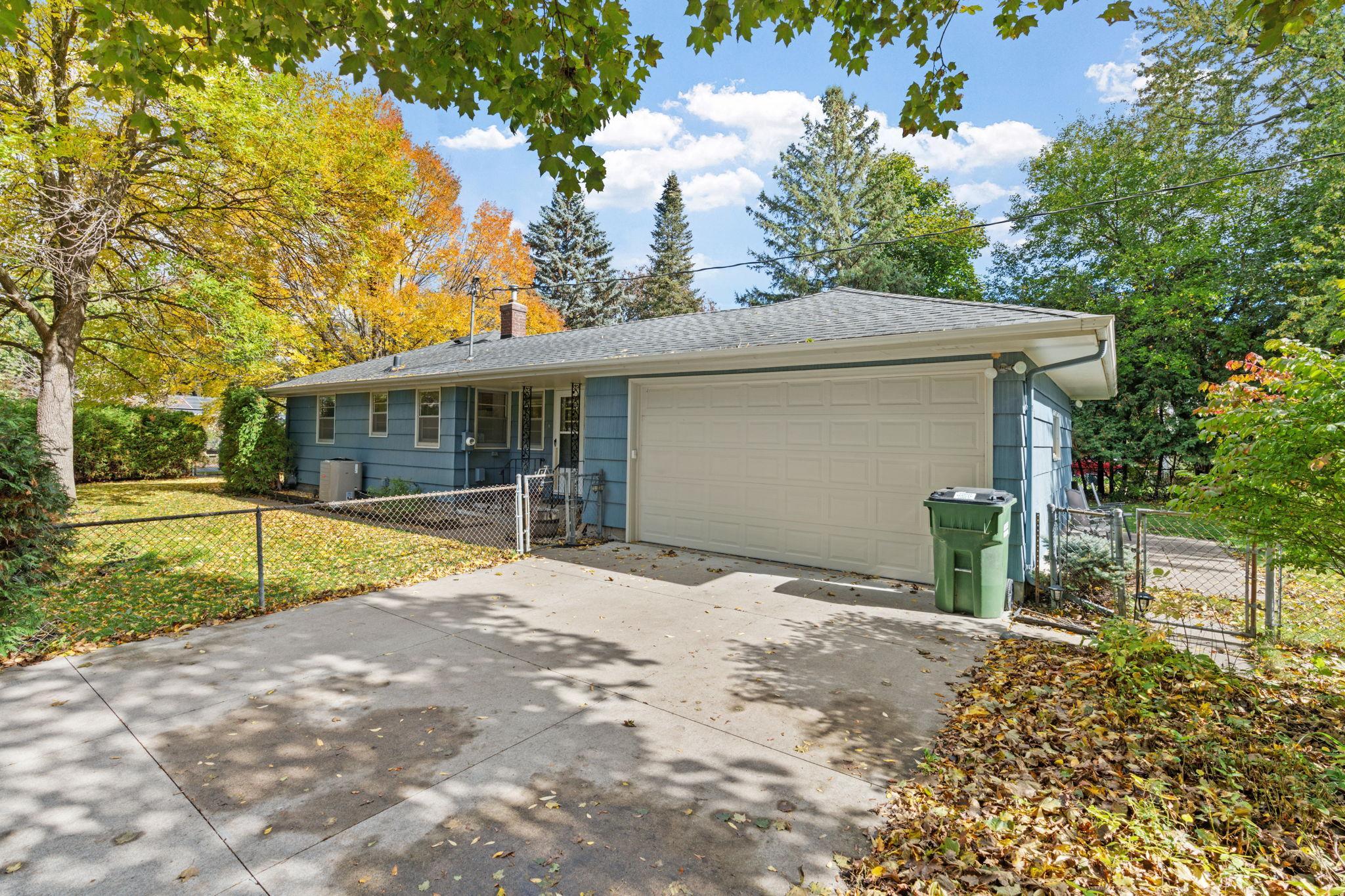View of Residential at 1936 Grant Road, Arden Hills MN 55112, Arden Hills (2 of 35) - Mike Wilen | Minnesota Team Real Estate