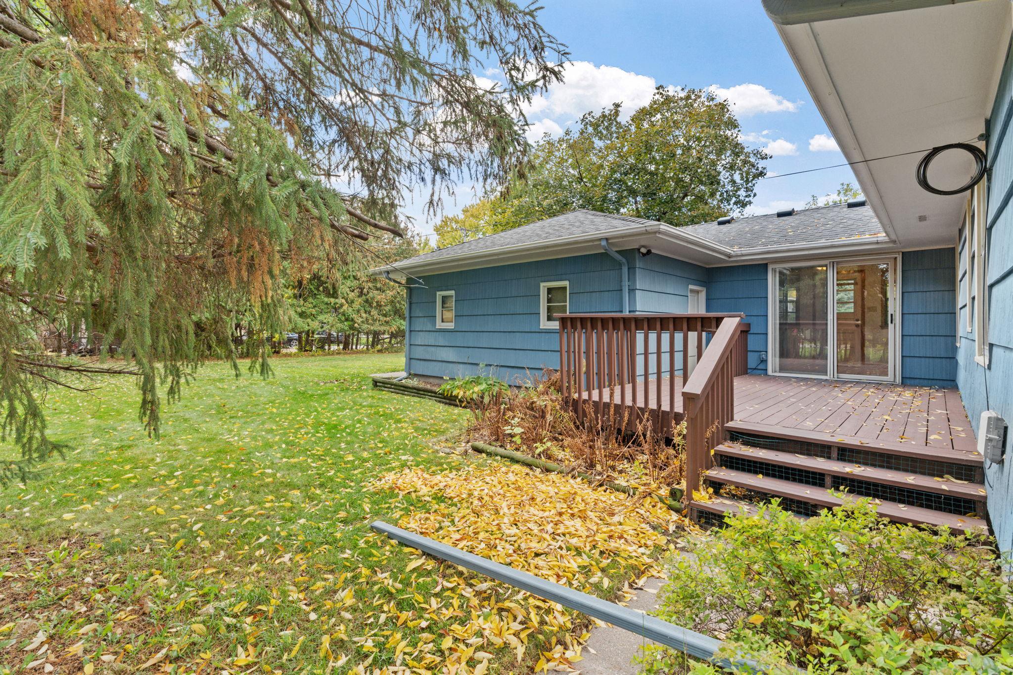View of Residential at 1936 Grant Road, Arden Hills MN 55112, Arden Hills (28 of 35) - Mike Wilen | Minnesota Team Real Estate