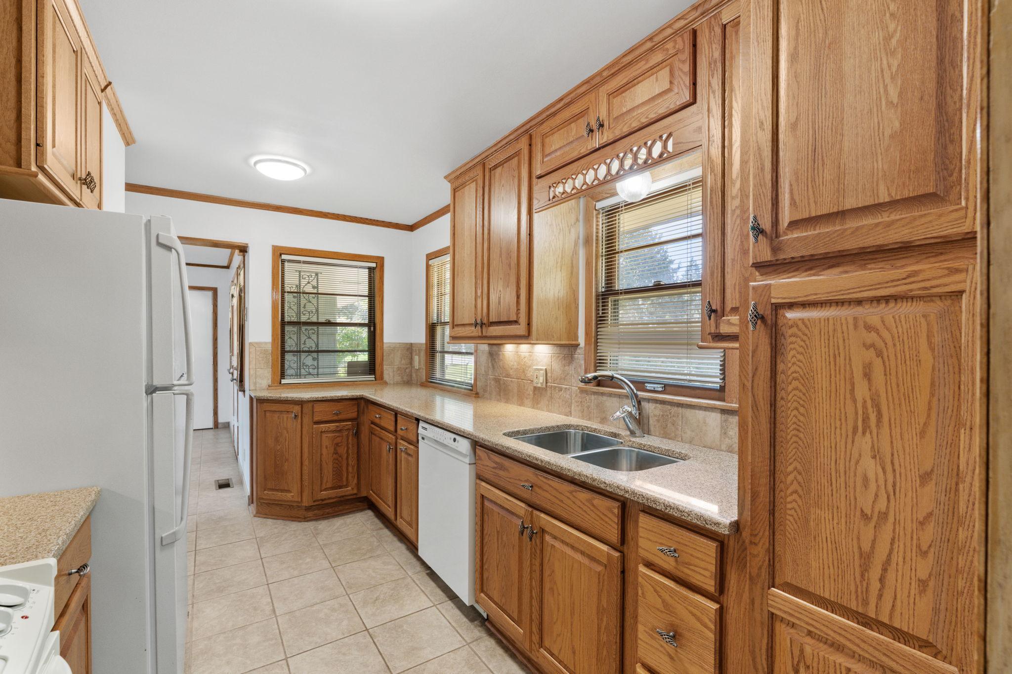 View of Residential at 1936 Grant Road, Arden Hills MN 55112, Arden Hills (10 of 35) - Mike Wilen | Minnesota Team Real Estate