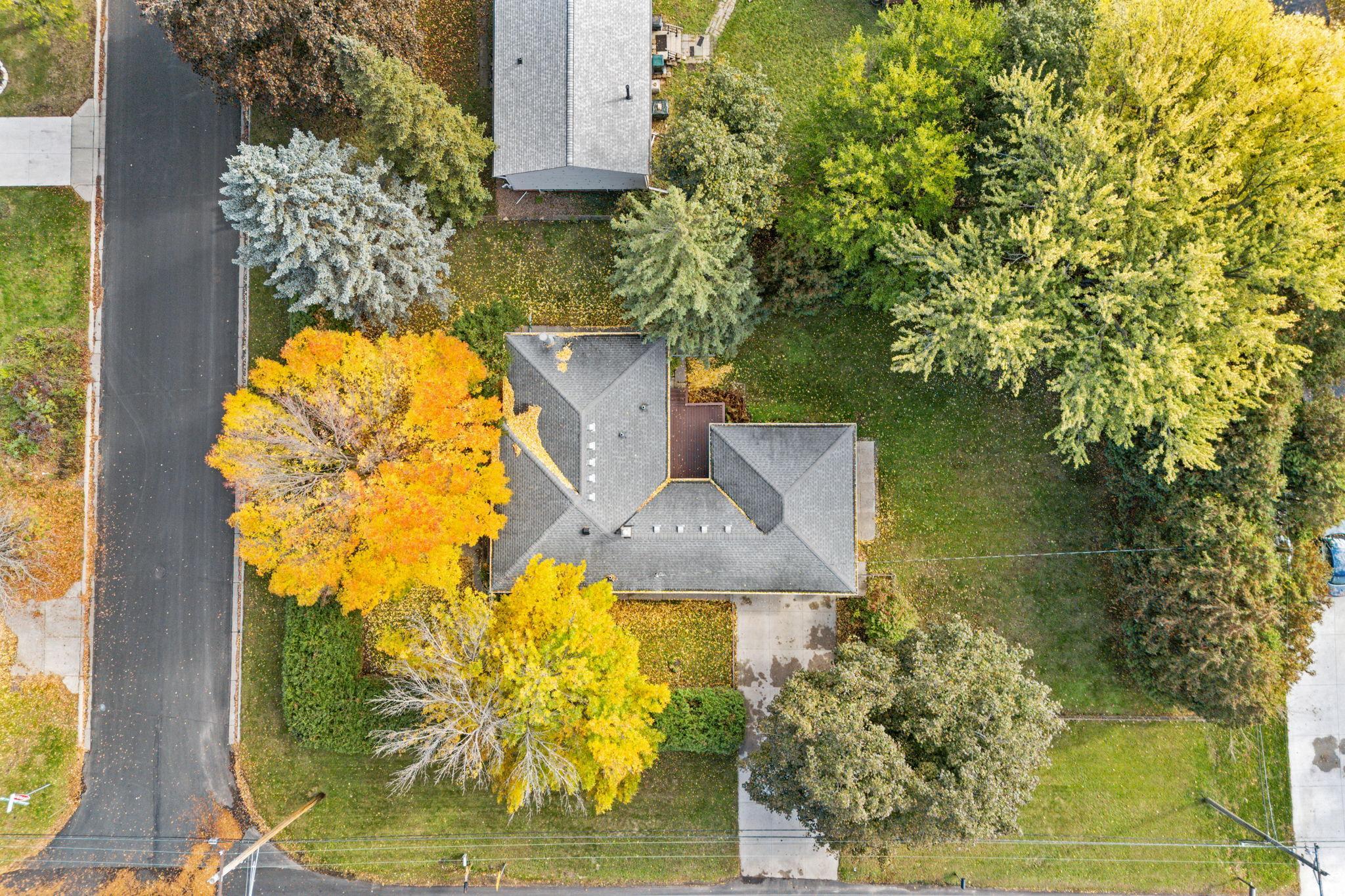 View of Residential at 1936 Grant Road, Arden Hills MN 55112, Arden Hills (32 of 35) - Mike Wilen | Minnesota Team Real Estate