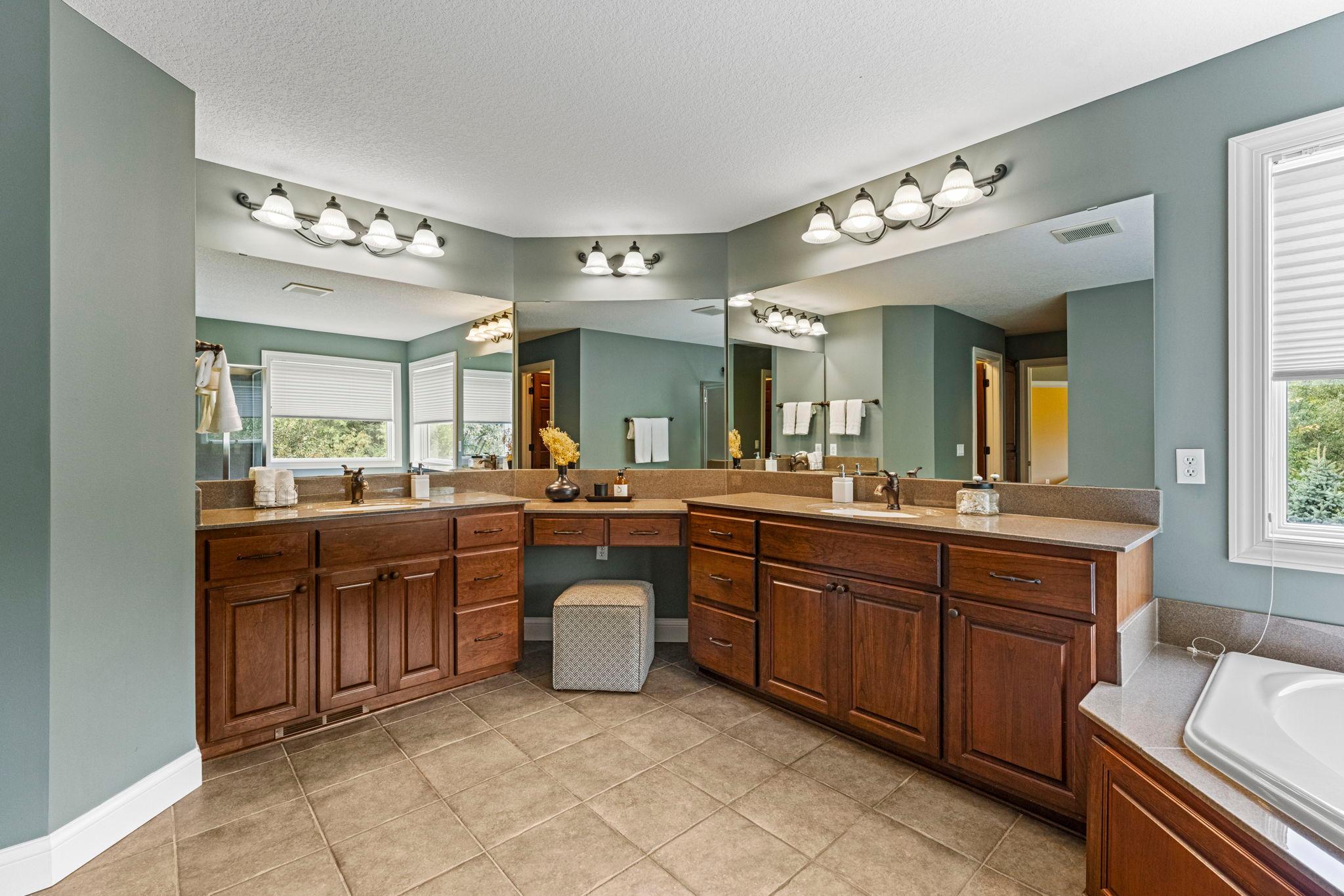 View of Residential at 21761 Pine Tree Circle, Lakeville MN 55044, Lakeville (32 of 100) - Mike Wilen | Minnesota Team Real Estate
