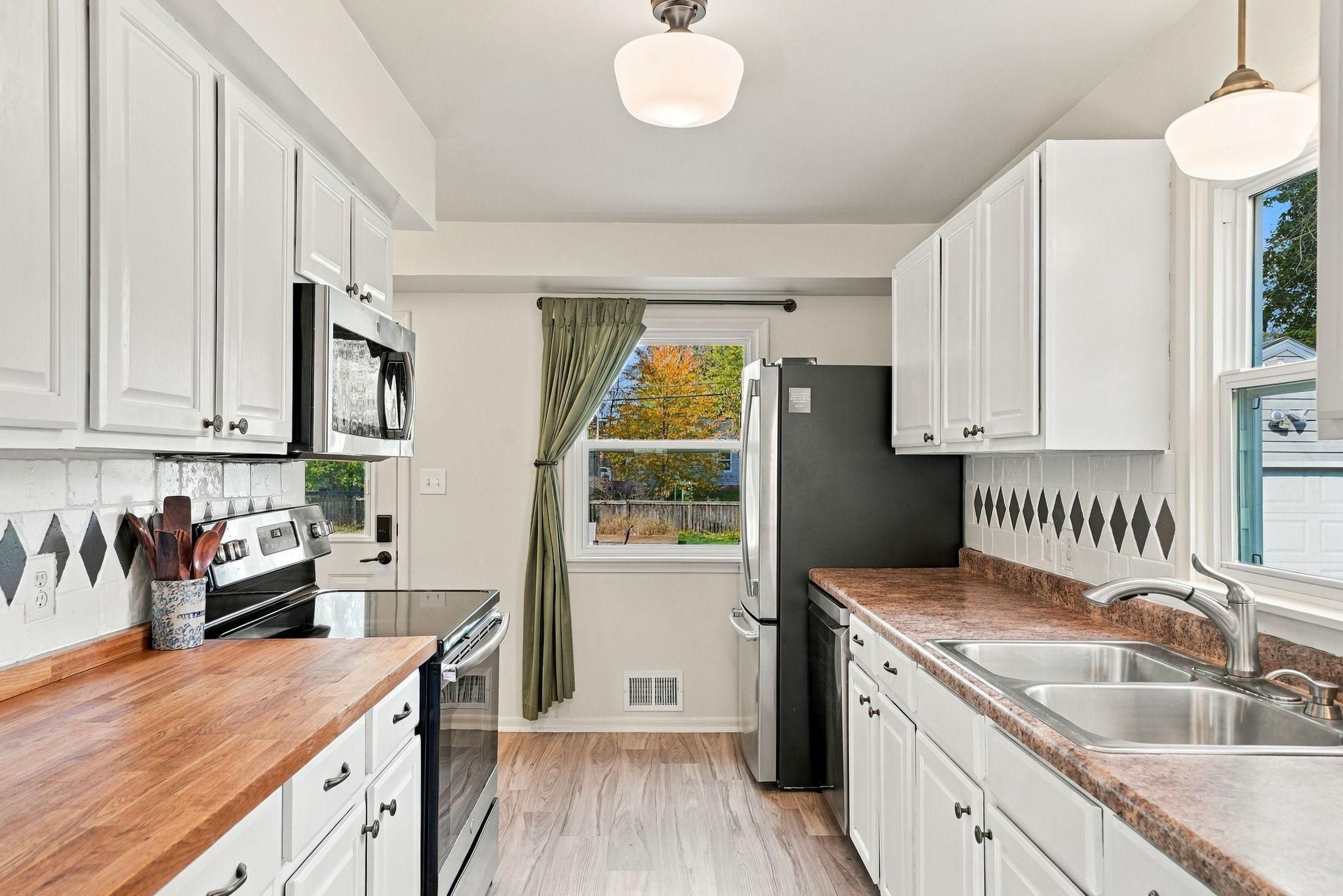View of Residential at 519 Doris Avenue, Shoreview MN 55126, Shoreview (11 of 61) - Mike Wilen | Minnesota Team Real Estate