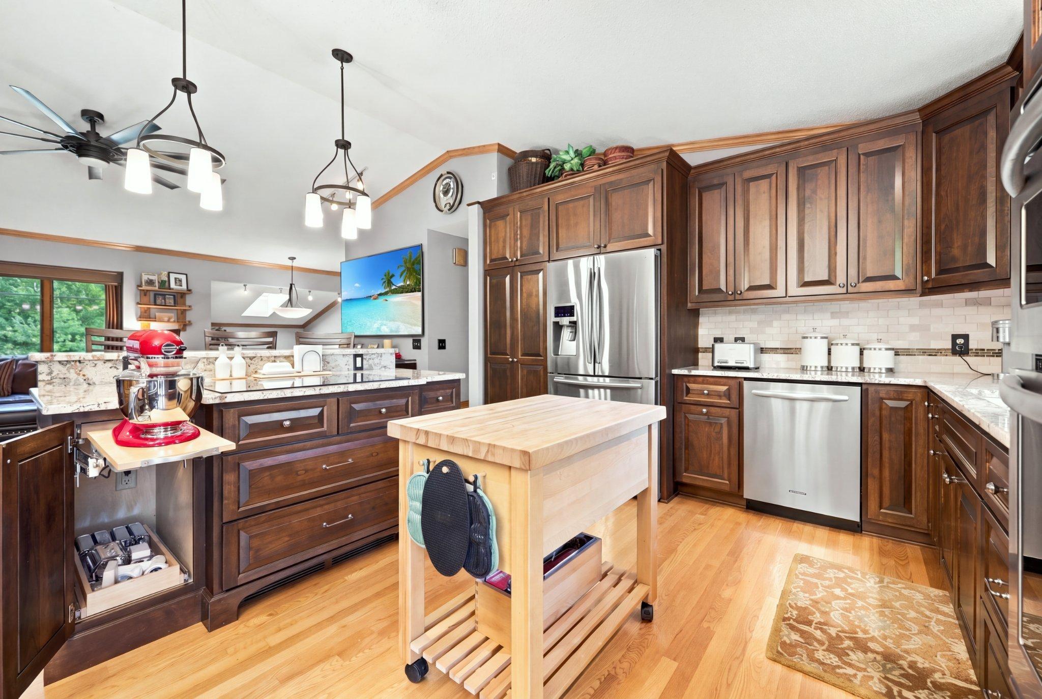 View of Residential at 10116 Pleasant Avenue, Bloomington MN 55420, Bloomington (6 of 90) - Mike Wilen | Minnesota Team Real Estate