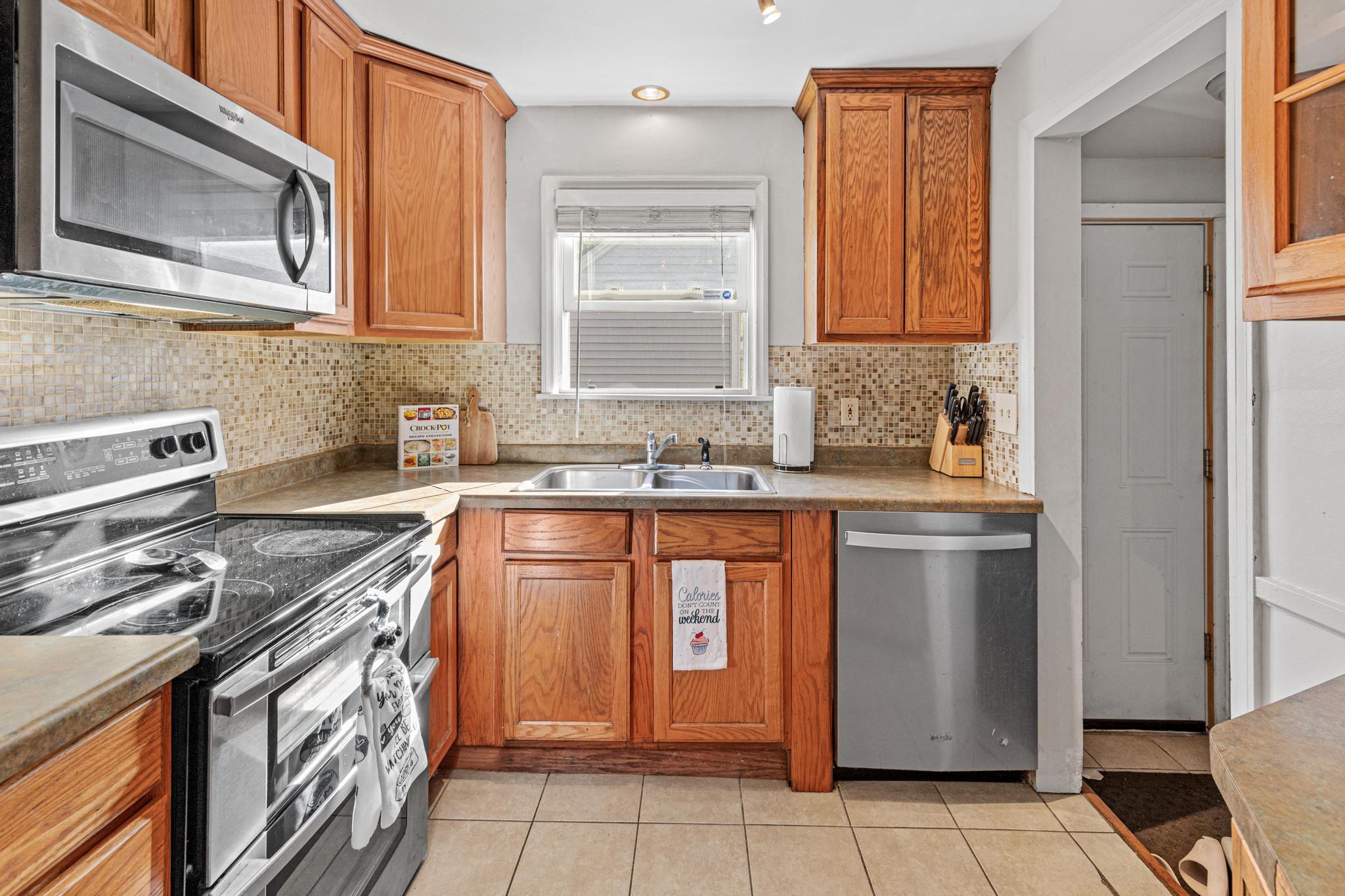 View of Residential at 5136 Dupont Avenue, Minneapolis MN 55430, Minneapolis (11 of 33) - Mike Wilen | Minnesota Team Real Estate
