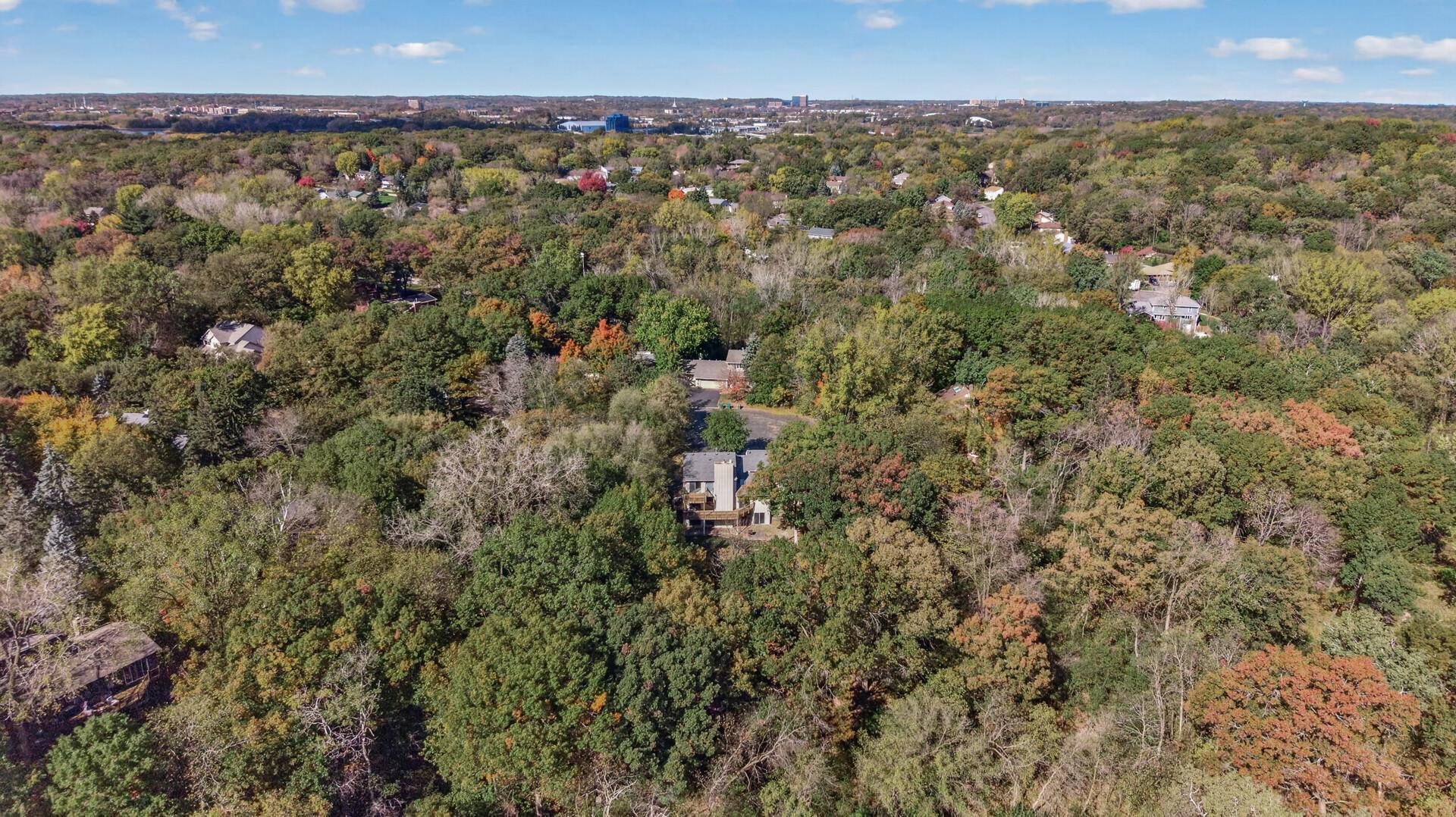 View of Residential at 8725 Walton Oaks Drive, Bloomington MN 55438, Bloomington (51 of 54) - Mike Wilen | Minnesota Team Real Estate