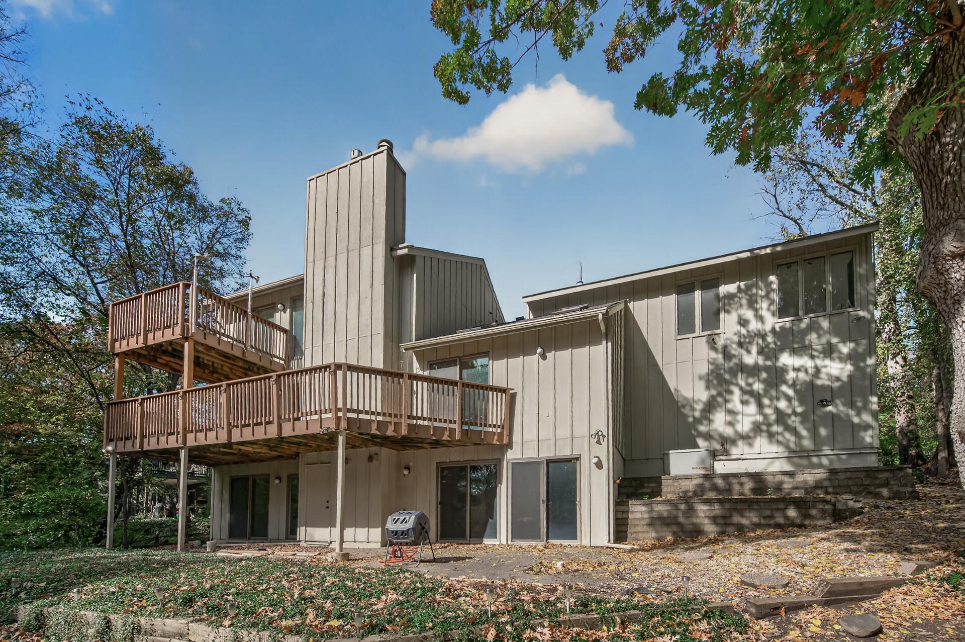 View of Residential at 8725 Walton Oaks Drive, Bloomington MN 55438, Bloomington (37 of 54) - Mike Wilen | Minnesota Team Real Estate