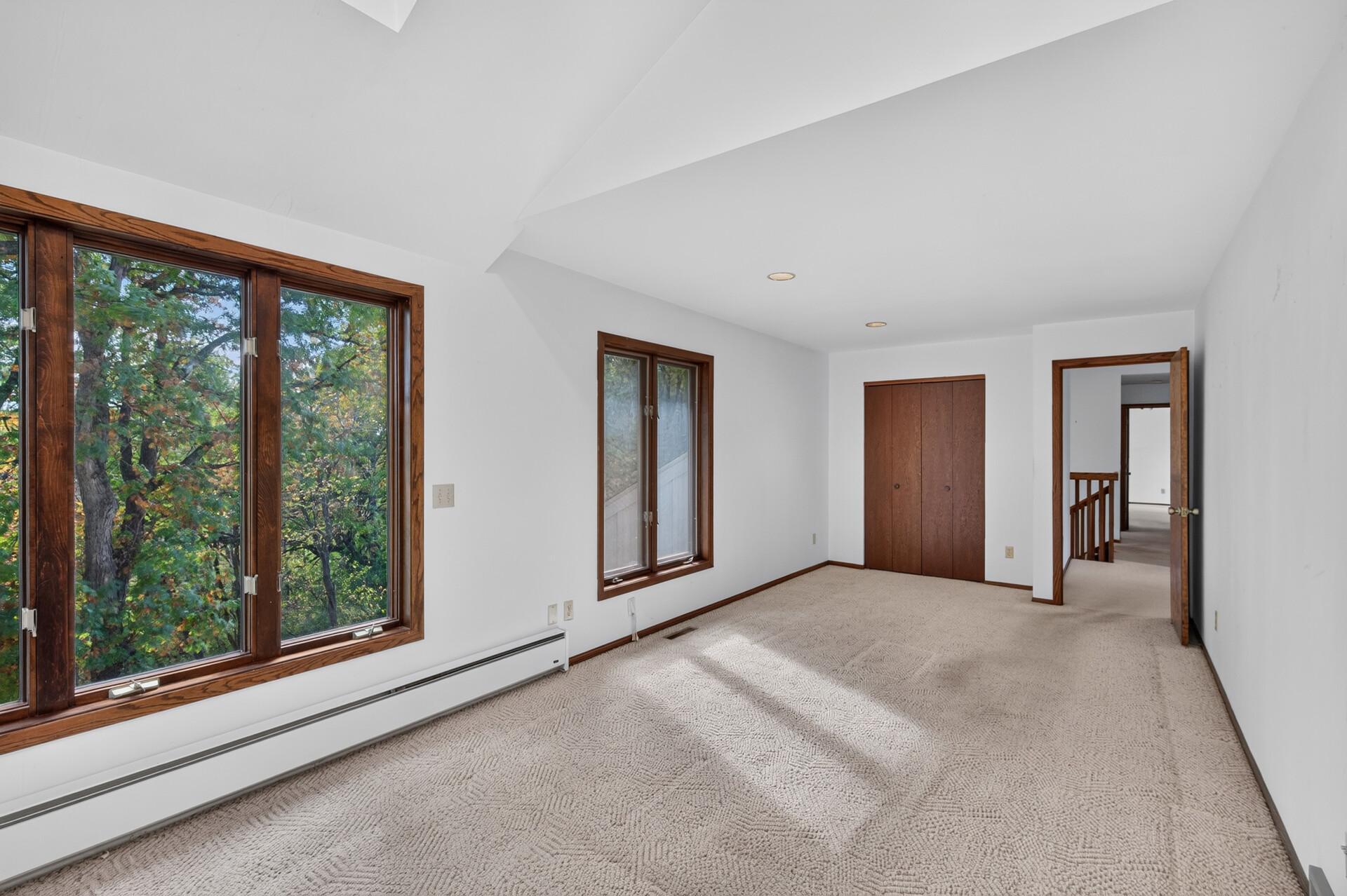 View of Residential at 8725 Walton Oaks Drive, Bloomington MN 55438, Bloomington (26 of 54) - Mike Wilen | Minnesota Team Real Estate