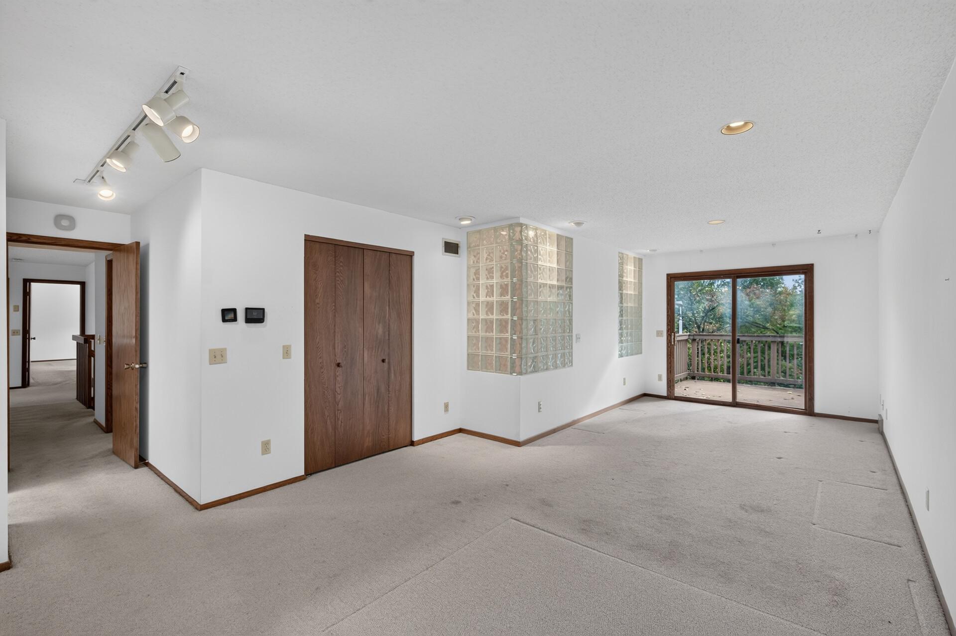 View of Residential at 8725 Walton Oaks Drive, Bloomington MN 55438, Bloomington (18 of 54) - Mike Wilen | Minnesota Team Real Estate